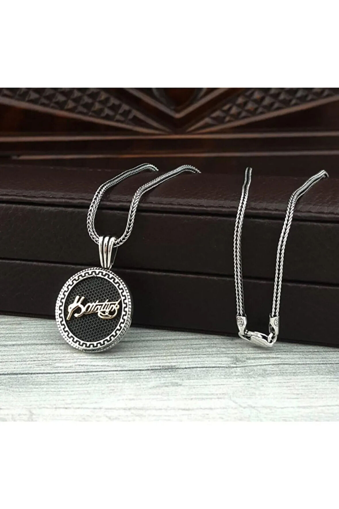 Kemal Atatürk Imzalı Yuvarlak Model Gümüş Erkek Kolye