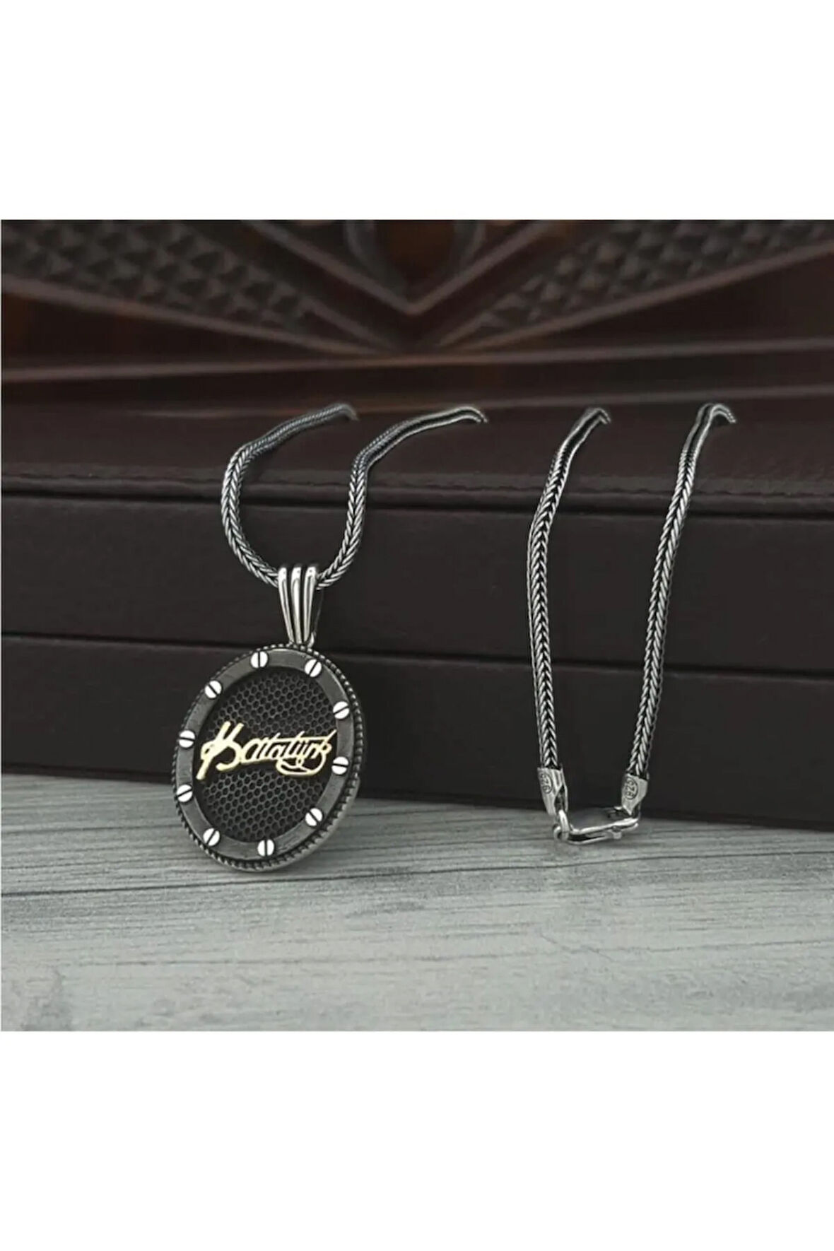 Kemal Atatürk Oval Model Gümüş Erkek Kolye