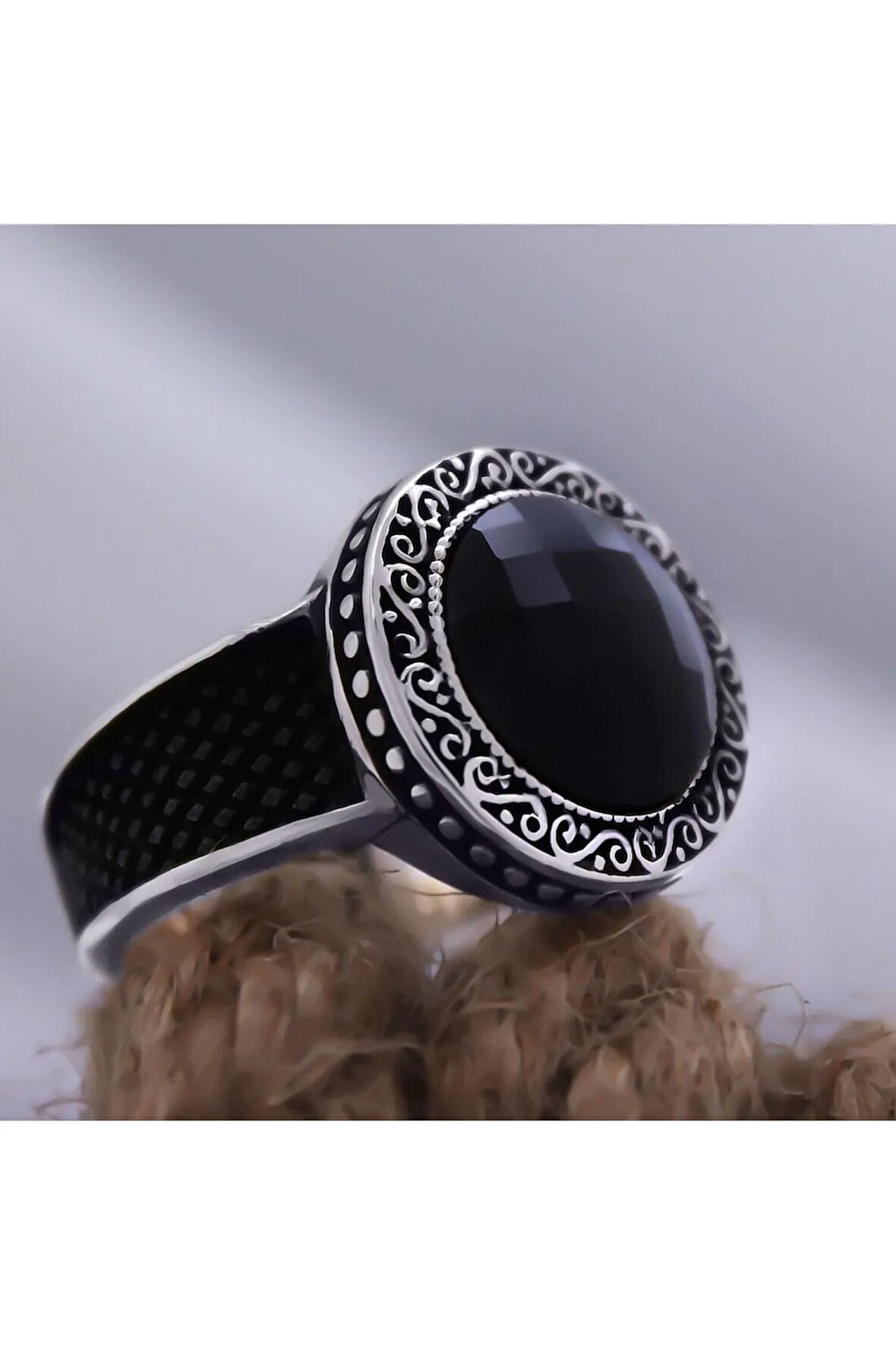Yuvarlak Siyah Oniks Taşlı Kristal Kesim Özel Seri Erkek Gümüş Yüzük - Ey3088
