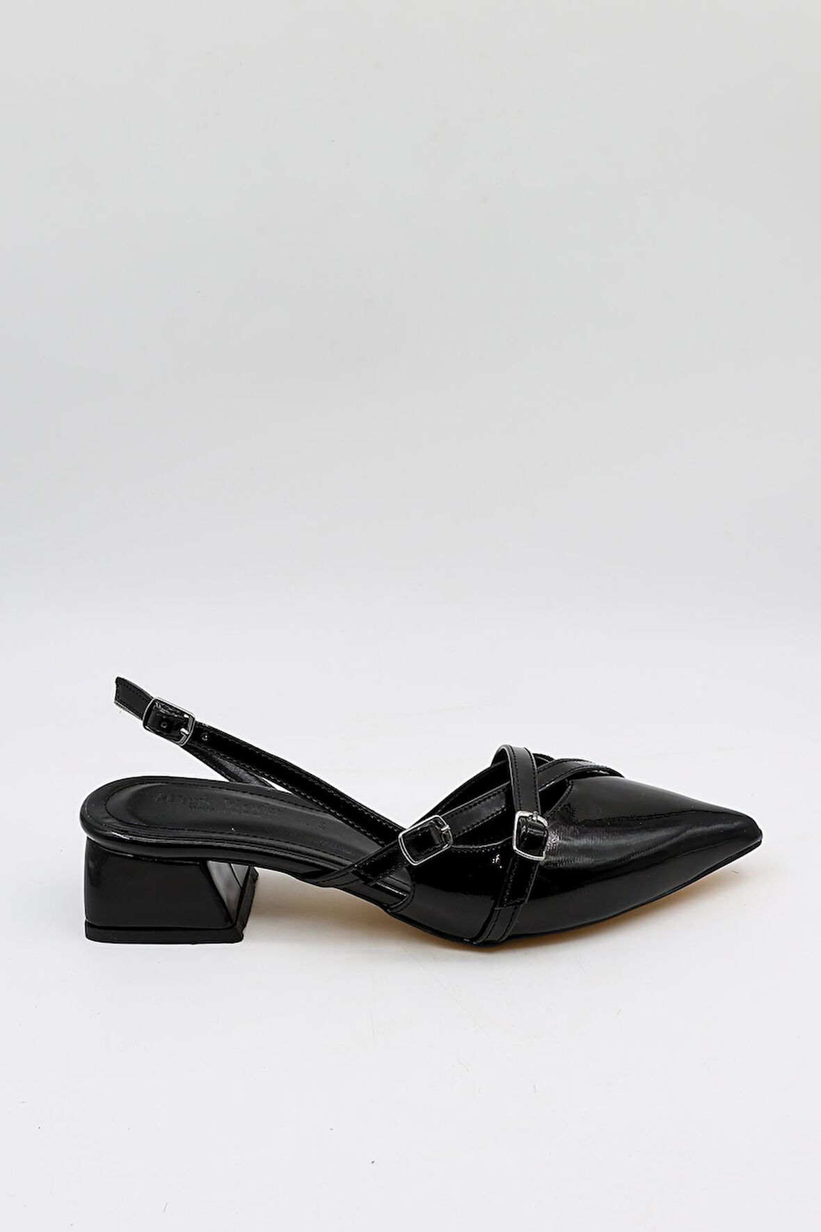 Park Moda Rugan Kemerli Detaylı Kısa Topuklu Ayakkabı PM483 Siyah Rugan