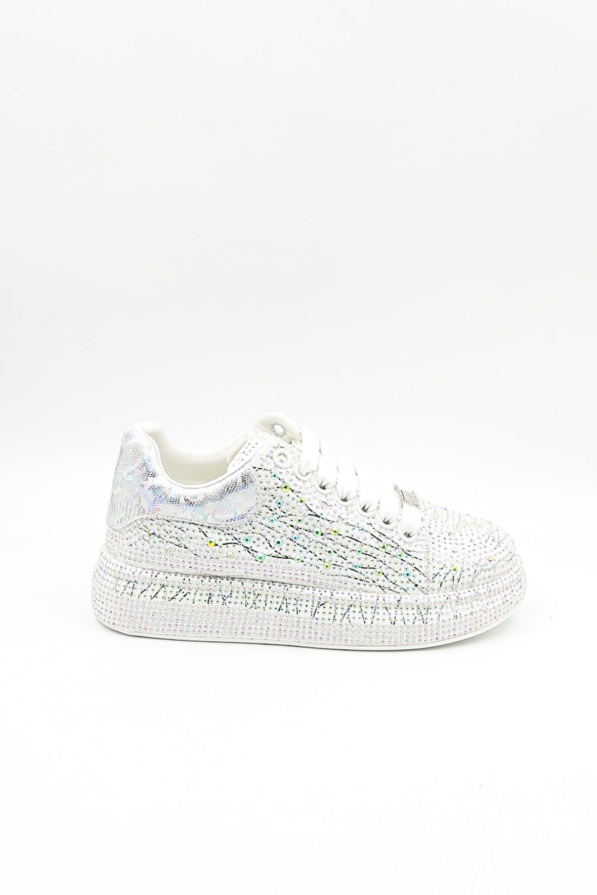 Guja İthal Taş Detaylı Bağcıklı Sneakers Kadın Spor Ayakkabı GJ451 Beyaz