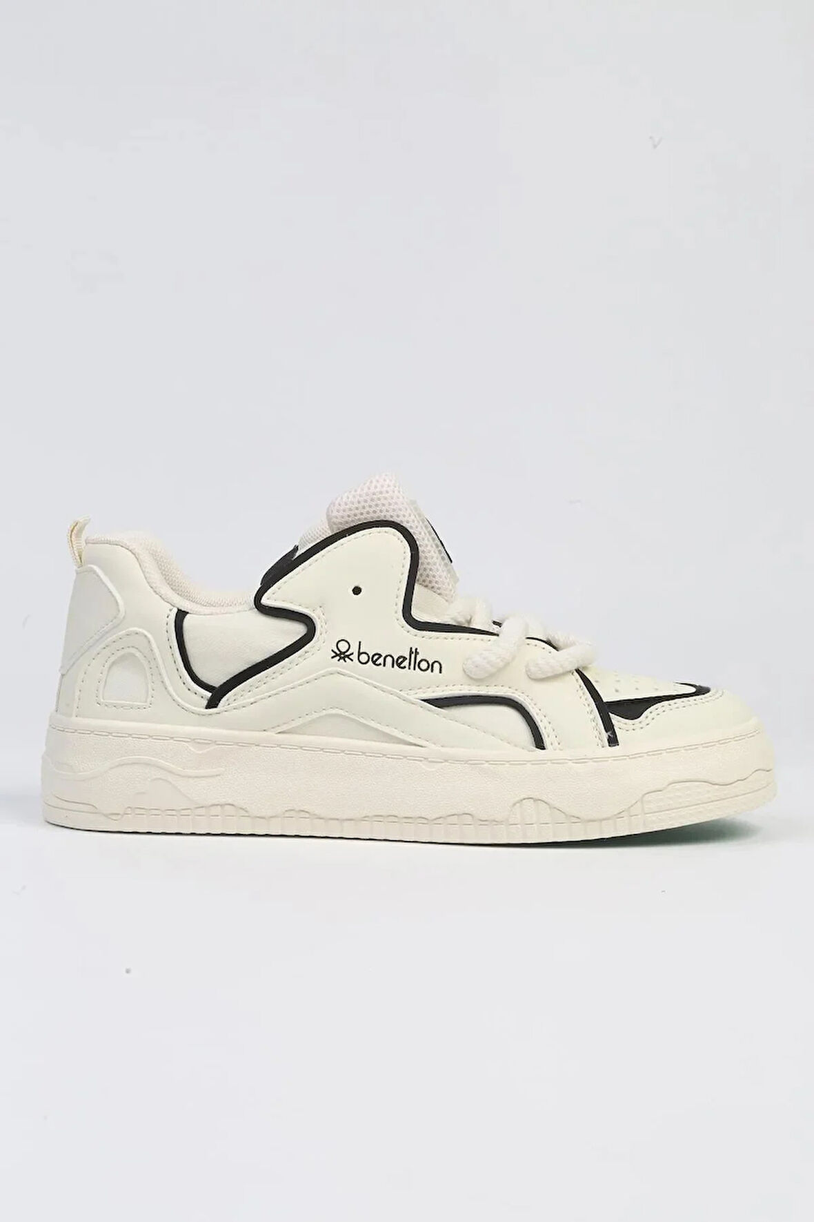 United Colors of Benetton Ithal Kadın Sneaker Ayakkabı BNT10100 Bej Siyah