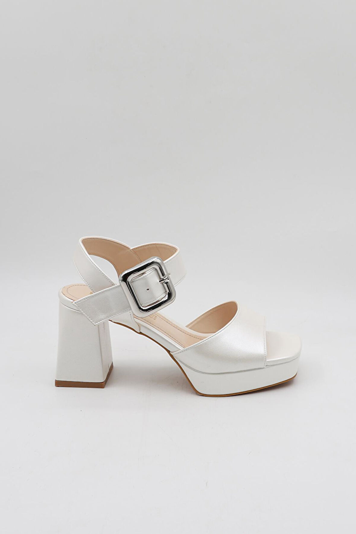 Park Moda Kalın Topuklu Kemer Detaylı Kadın Ayakkabı PM08 Sedef Cilt