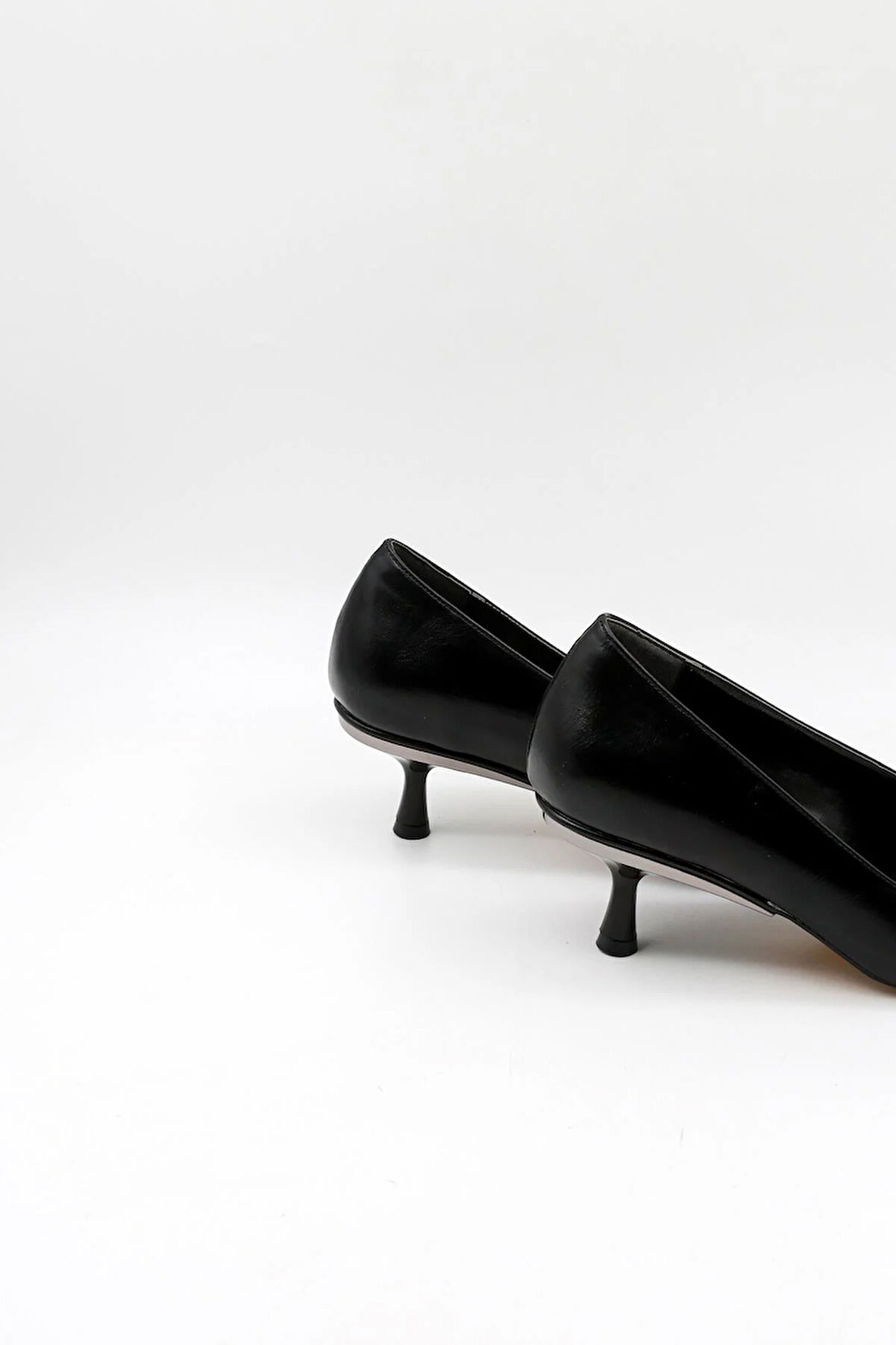 Park Moda Kısa Topuklu Şık Kadın Ayakkabı PM207 Siyah Cilt