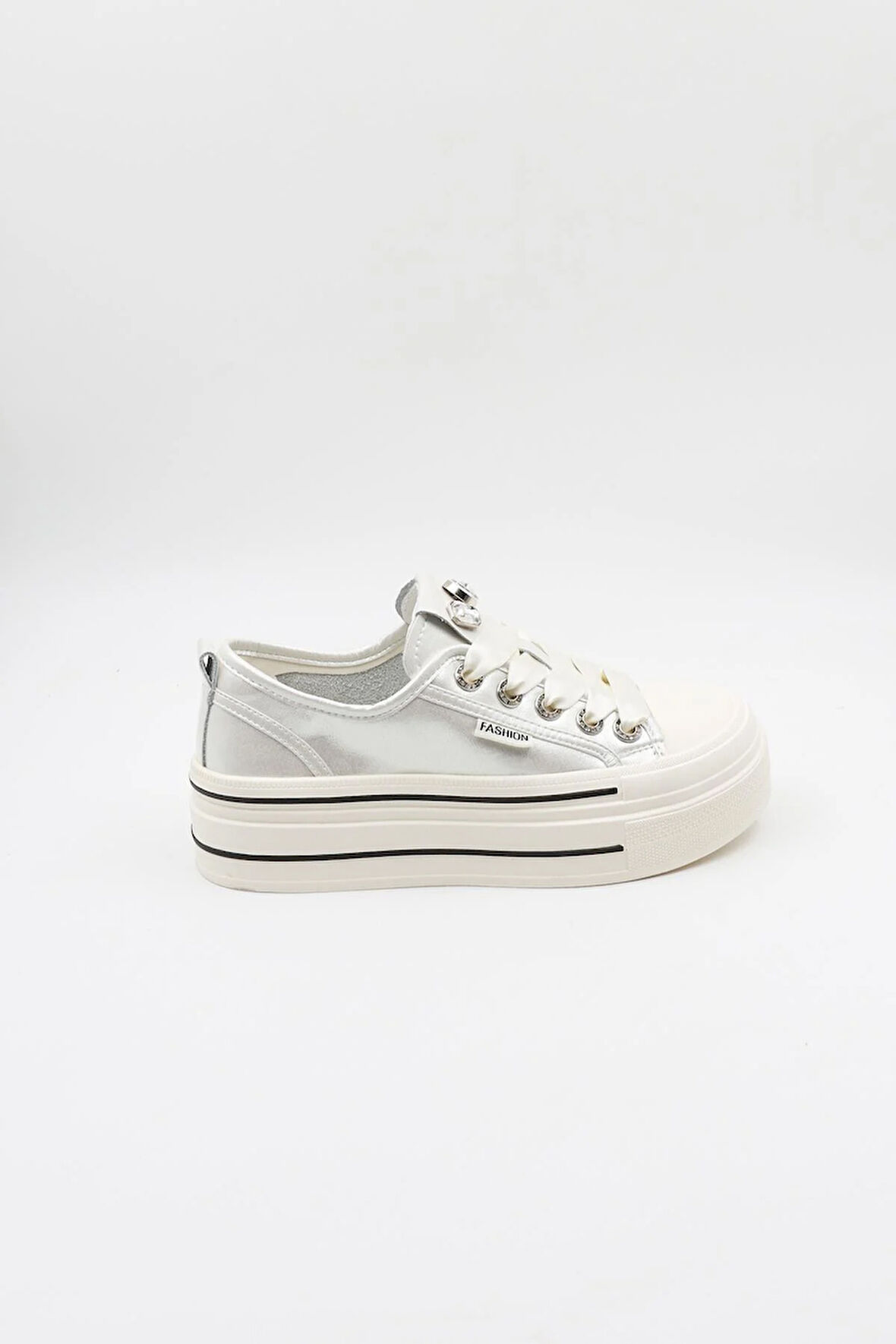 Kriste Bell Kurdele Bağcıklı Taş Detaylı Kadın Spor Ayakkabı K25 0524 - Beyaz