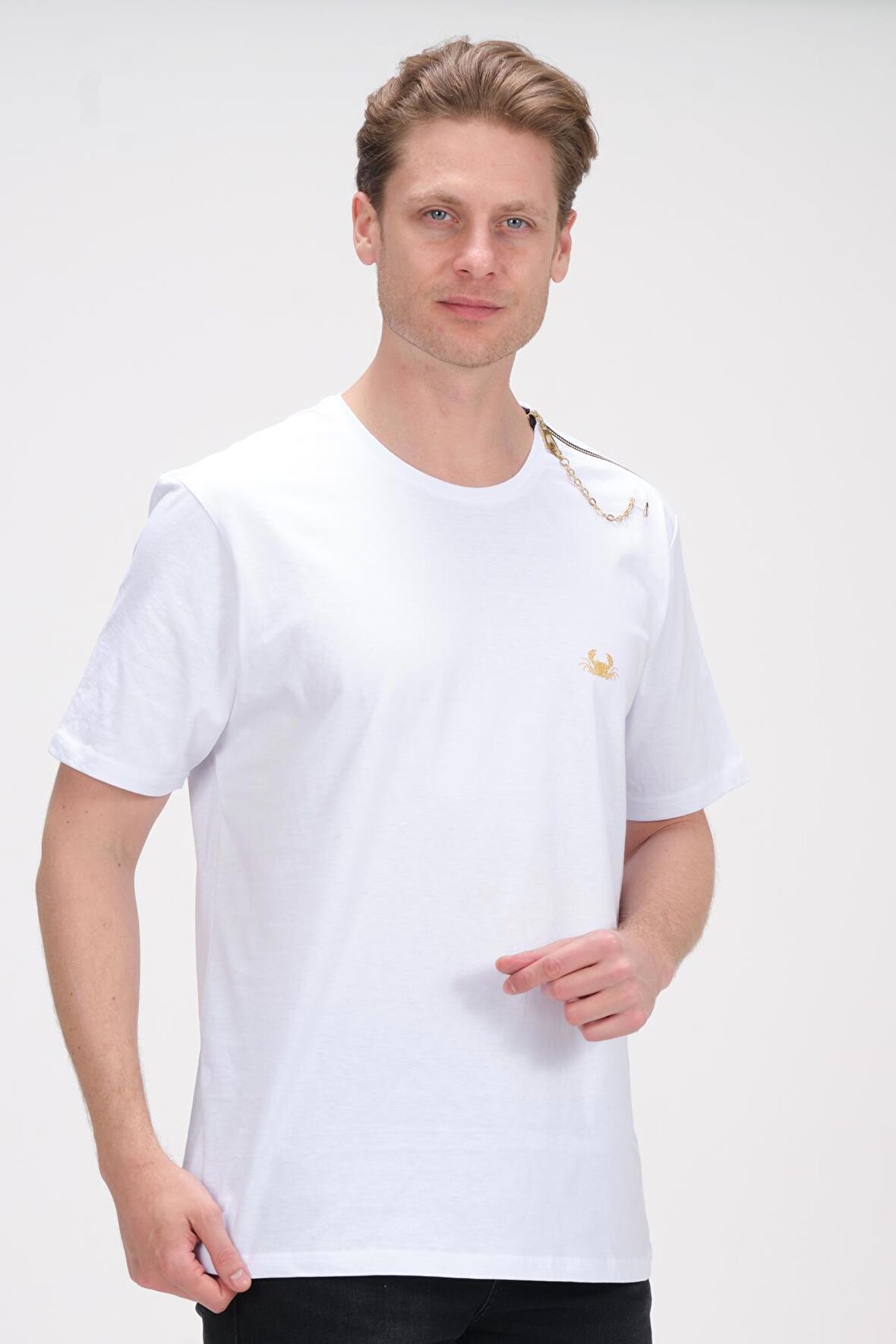 Erkek Omuzu Zincir ve Fermuar Detaylı Bisiklet Yaka Pamuklu Kısa Kollu T-Shirt