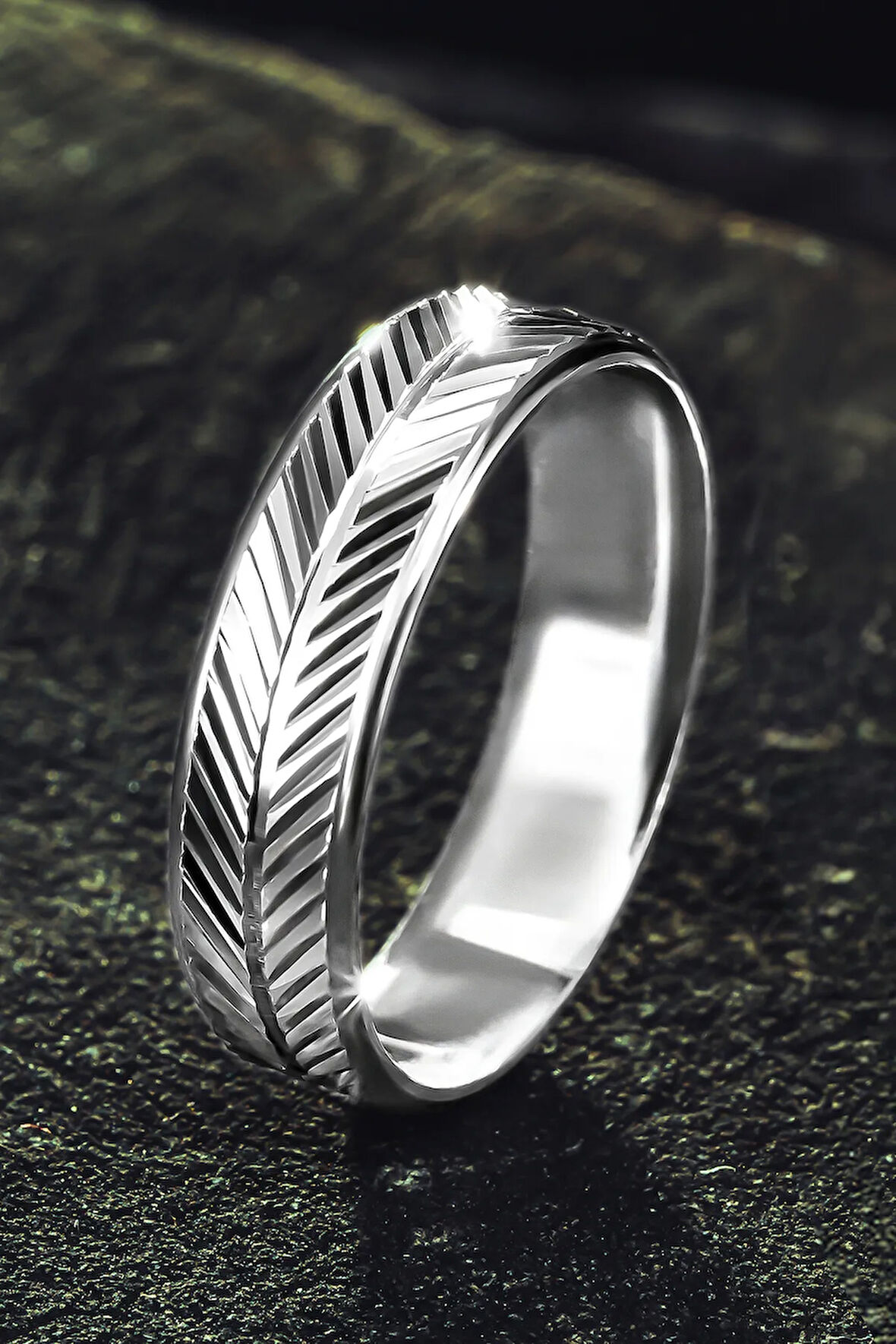 Erkek Gümüş Alyans - Çizgi Desenli 925 Ayar Erkek Yüzük