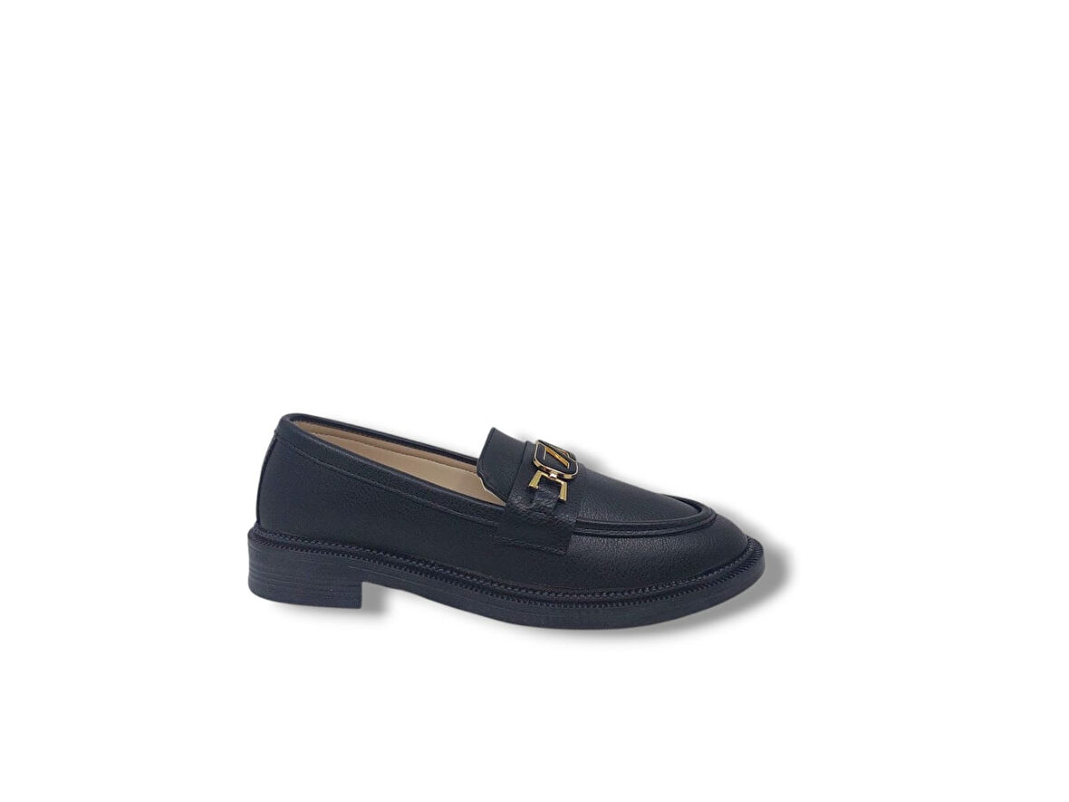 Zerhan 307 Kadın Siyah Tokalı Loafer Ayakkabı