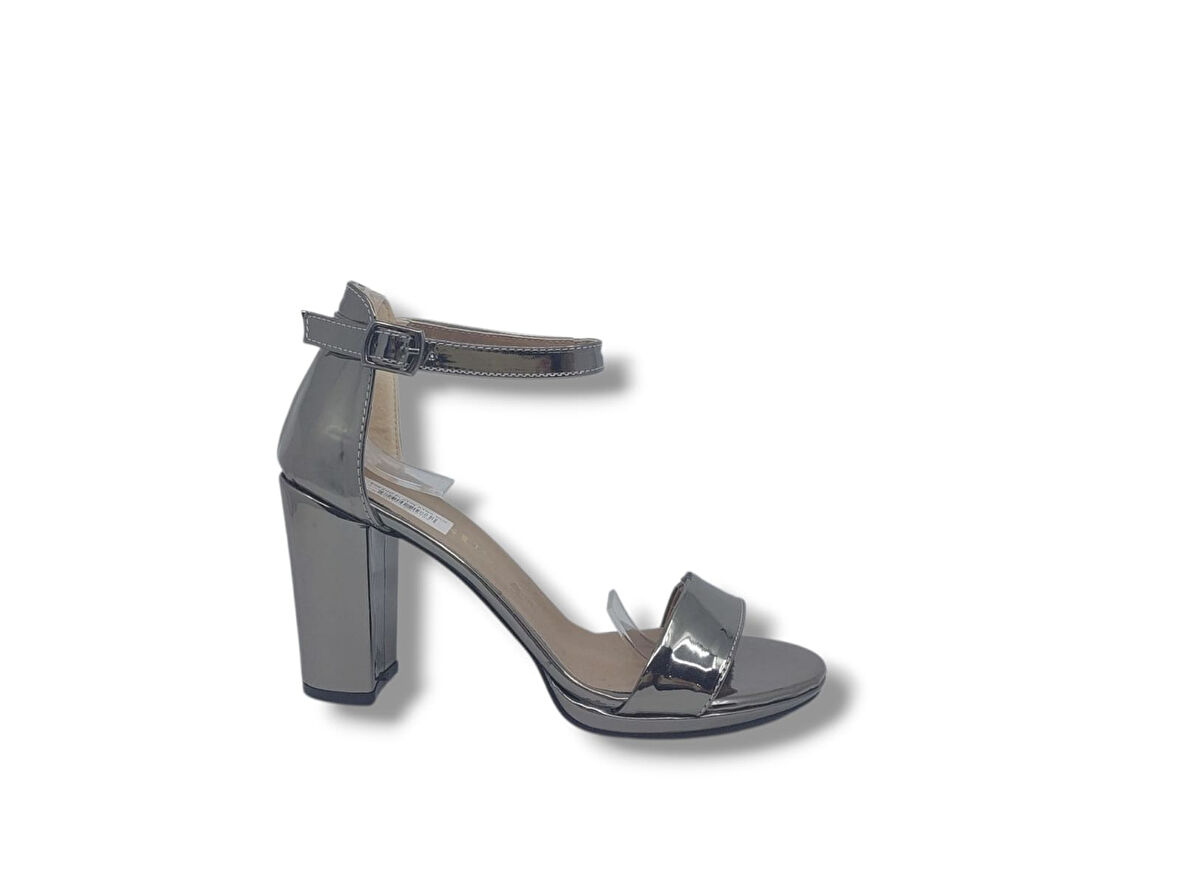 Zerhan 6200 Kadın Platin Aynalı Tek Bant Topuklu Ayakkabı