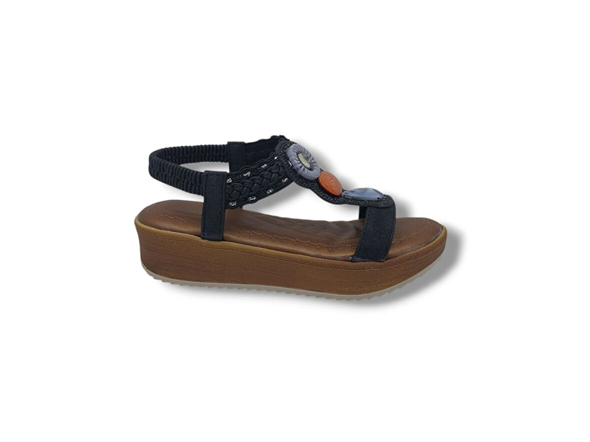 Zerhan 2011 Kadın Siyah Lastikli Tokalı Dolgu Taban Sandalet Ayakkabı