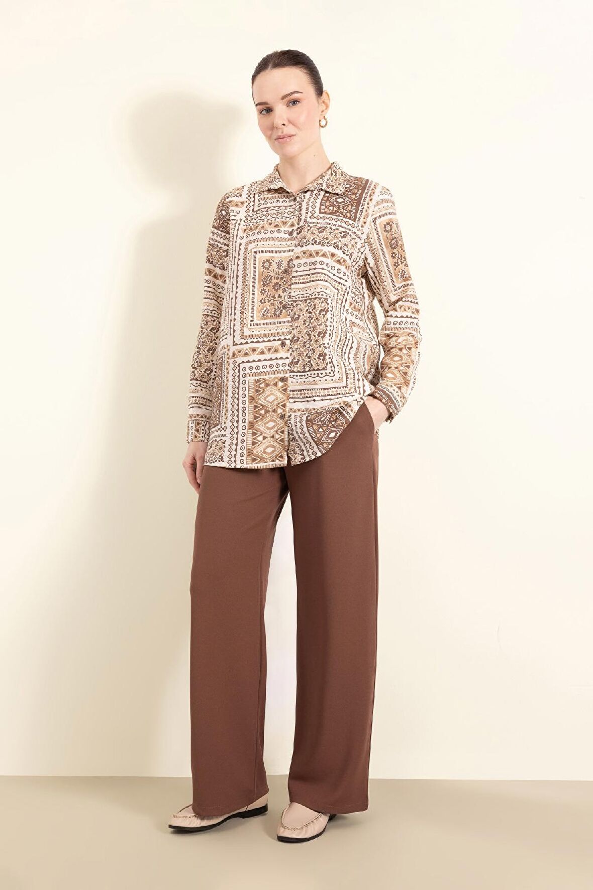 Regular Fit Cepli Krep Geniş Paça Pantolon