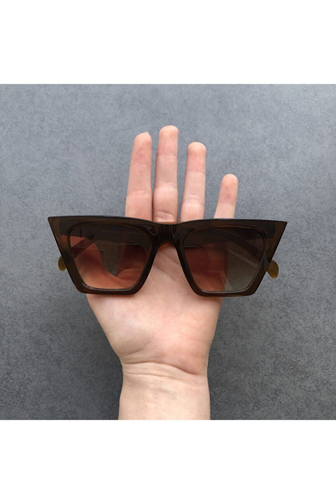 Kahverengi Güneş Gözlüğü