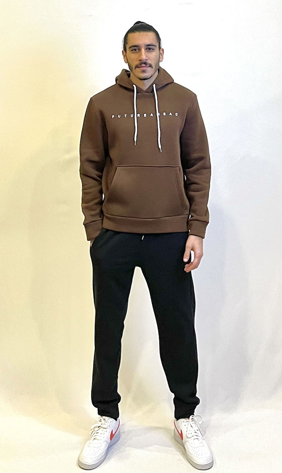 Erkek Kapşonlu Rahat Kalıp İçi Polarlı 3 iplik Feture Baskılı SweatShırt spr24sw14