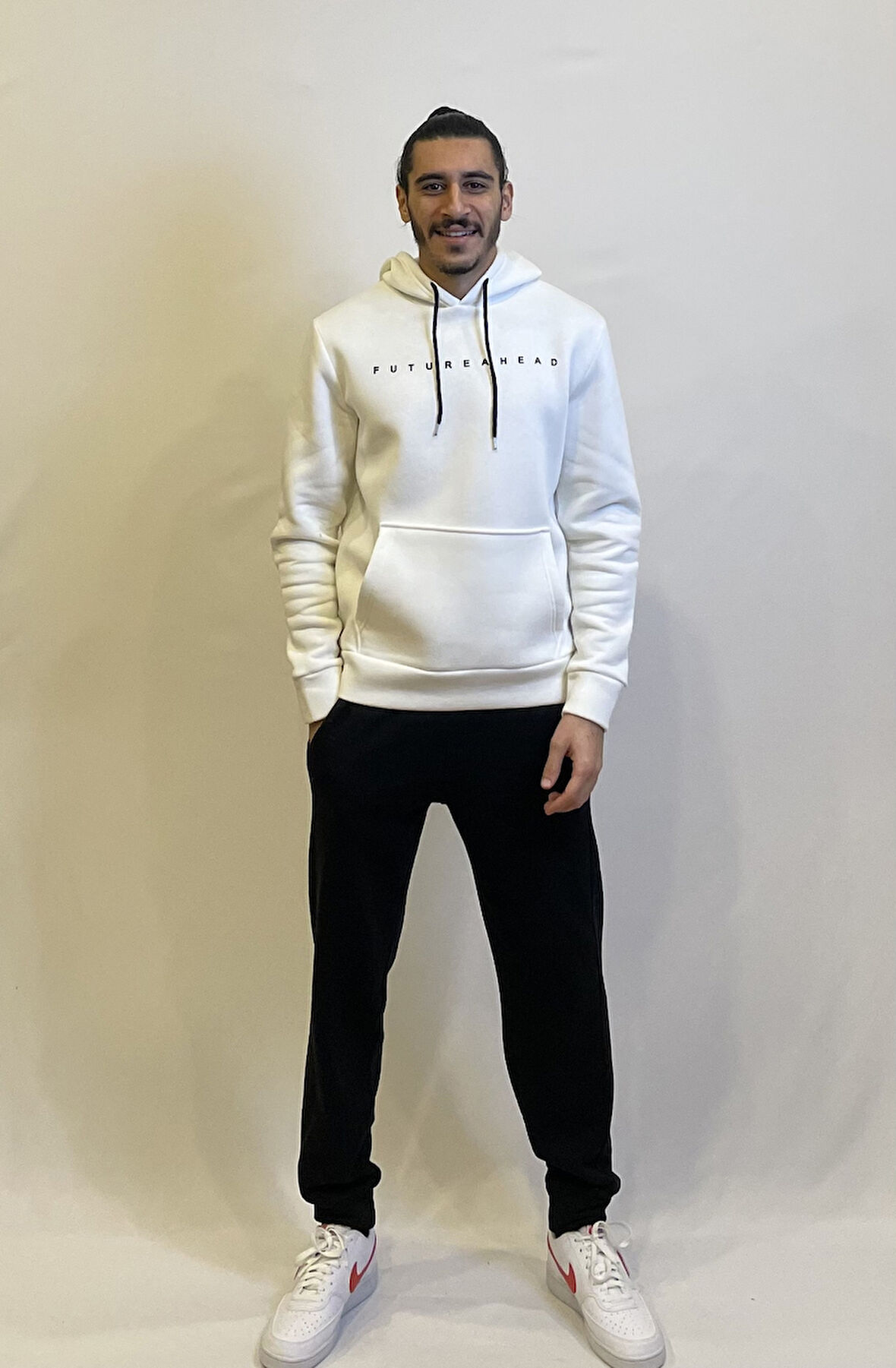 Erkek Kapşonlu Rahat Kalıp İçi Polarlı 3 iplik Feture Baskılı SweatShırt spr24sw14