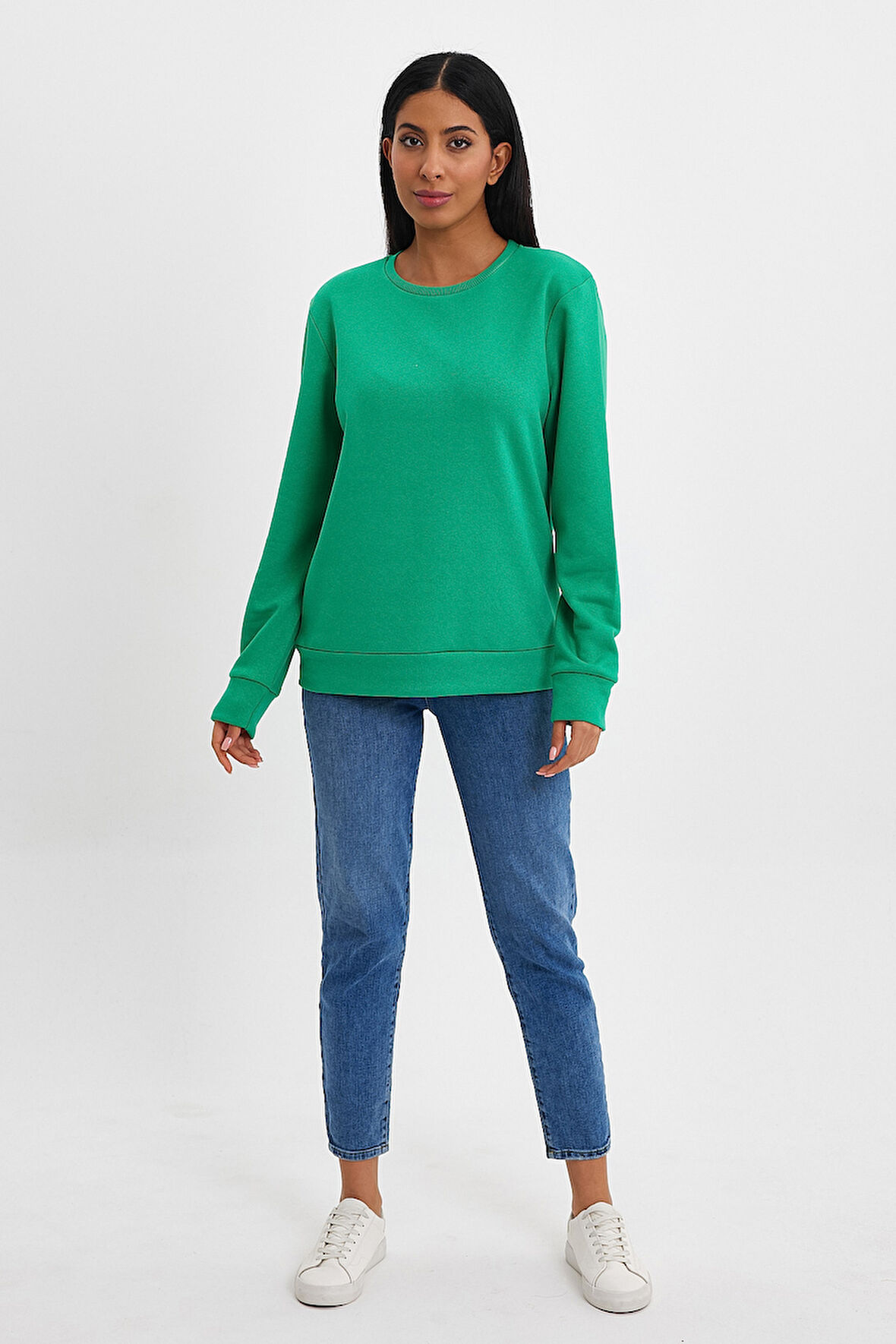 Kadın Bisiklet Yaka Rahat Kalıp 3 iplik İçi Polarlı Kalın Sweatshirt SPR24SWK36