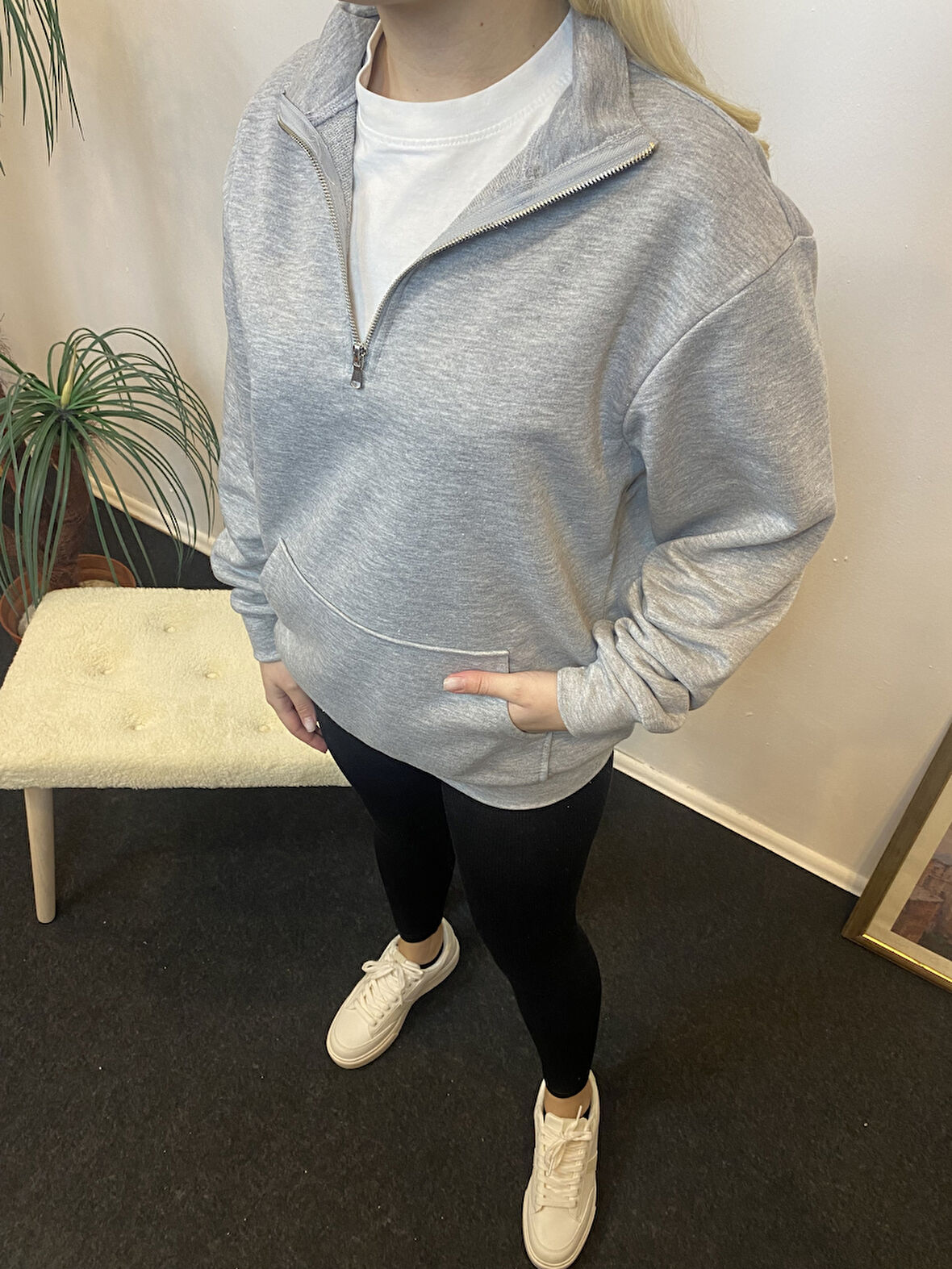 Kadın 3 iplik Yarım Fermuarlı Kanguru Çepli Sweatshırt spr24swk22