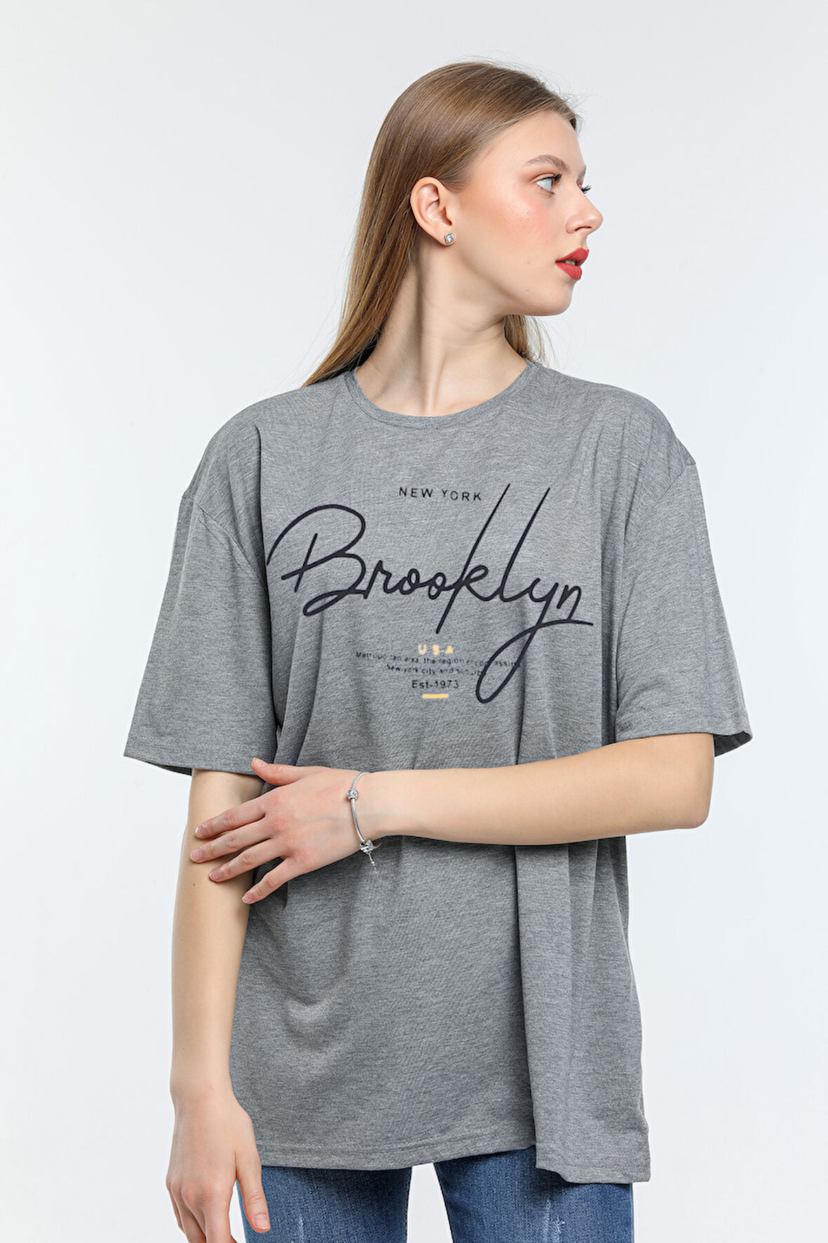 Kadın Bisiklet Yaka Oversize Fit  Tişort SPR24TSk110