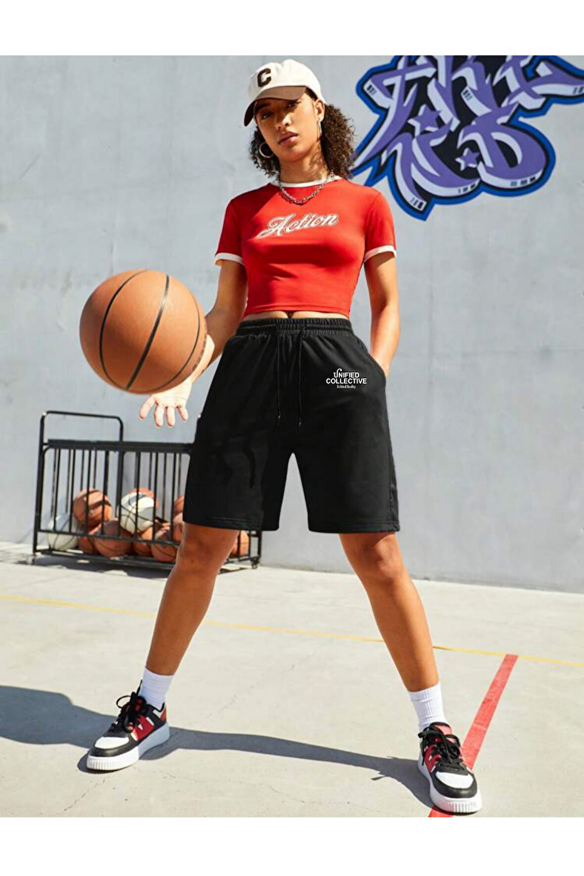 Kadın Unified Collective Baskılı Standart &Regular Kalıp Şort SPR25SRK084