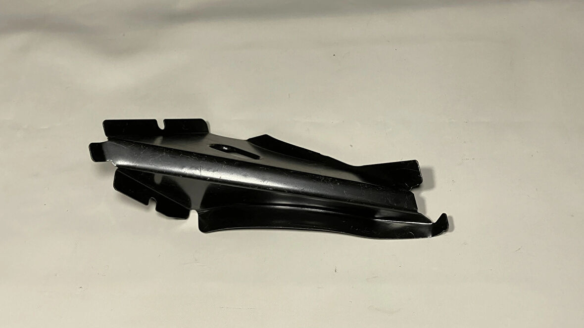 Sağ Ön Çamurluk İç Parça Renault Megane 3 Cabrio 676011416R MAİS