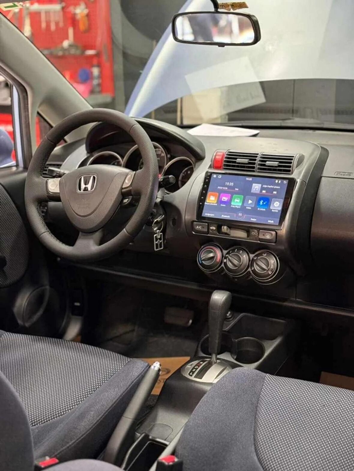 HONDA JAZZ-CİTY ANALOK KLİMALI 10 İNCH EKRAN UYUMLU MULTİMEDYA CARPLAY, NAVİGASYON 4GB RAM 64GB HAFIZA