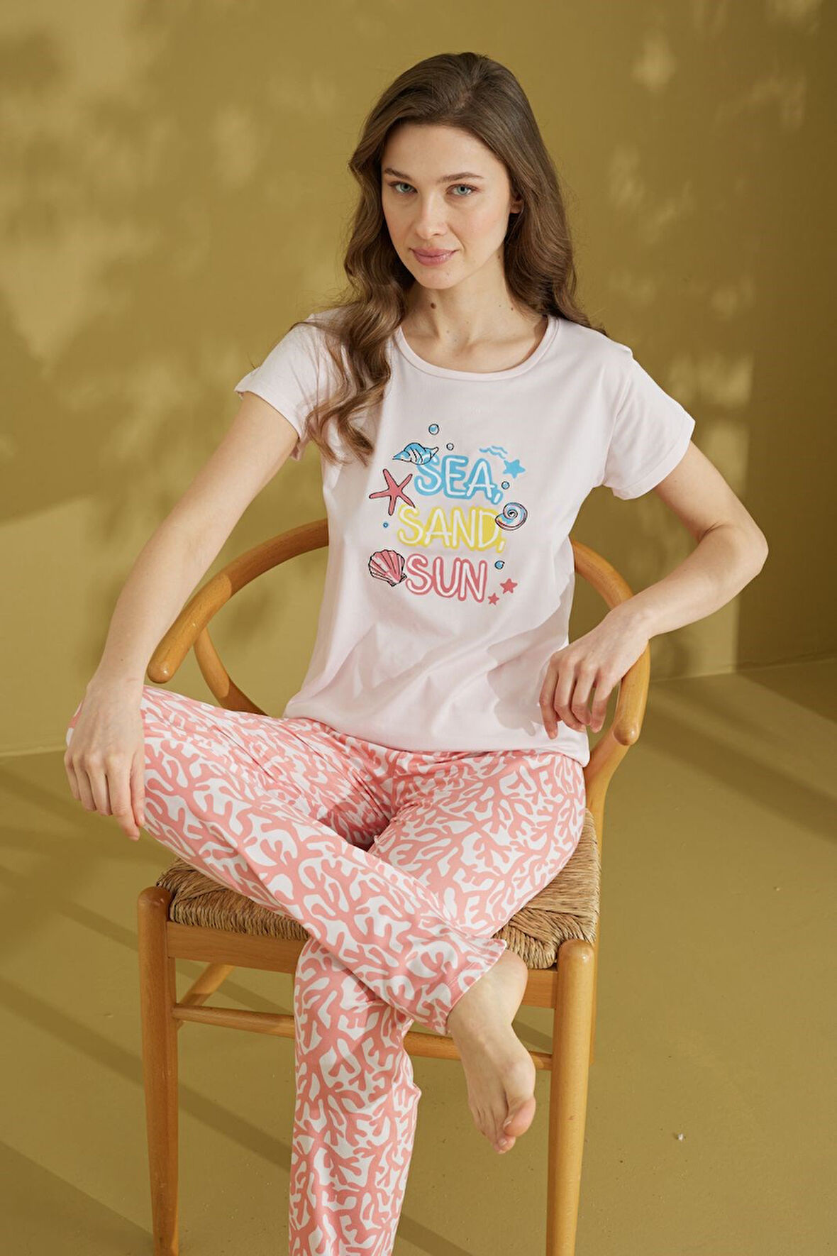 Kadın Desenli Bisiklet Yaka Düğmesiz Pamuklu Yazlık Kısa Kol Pijama Takımı