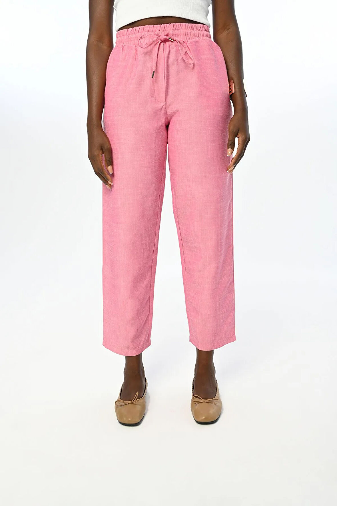 KADIN BELİ LASTİKLİ REGULAR DÜZ RENK PANTOLON