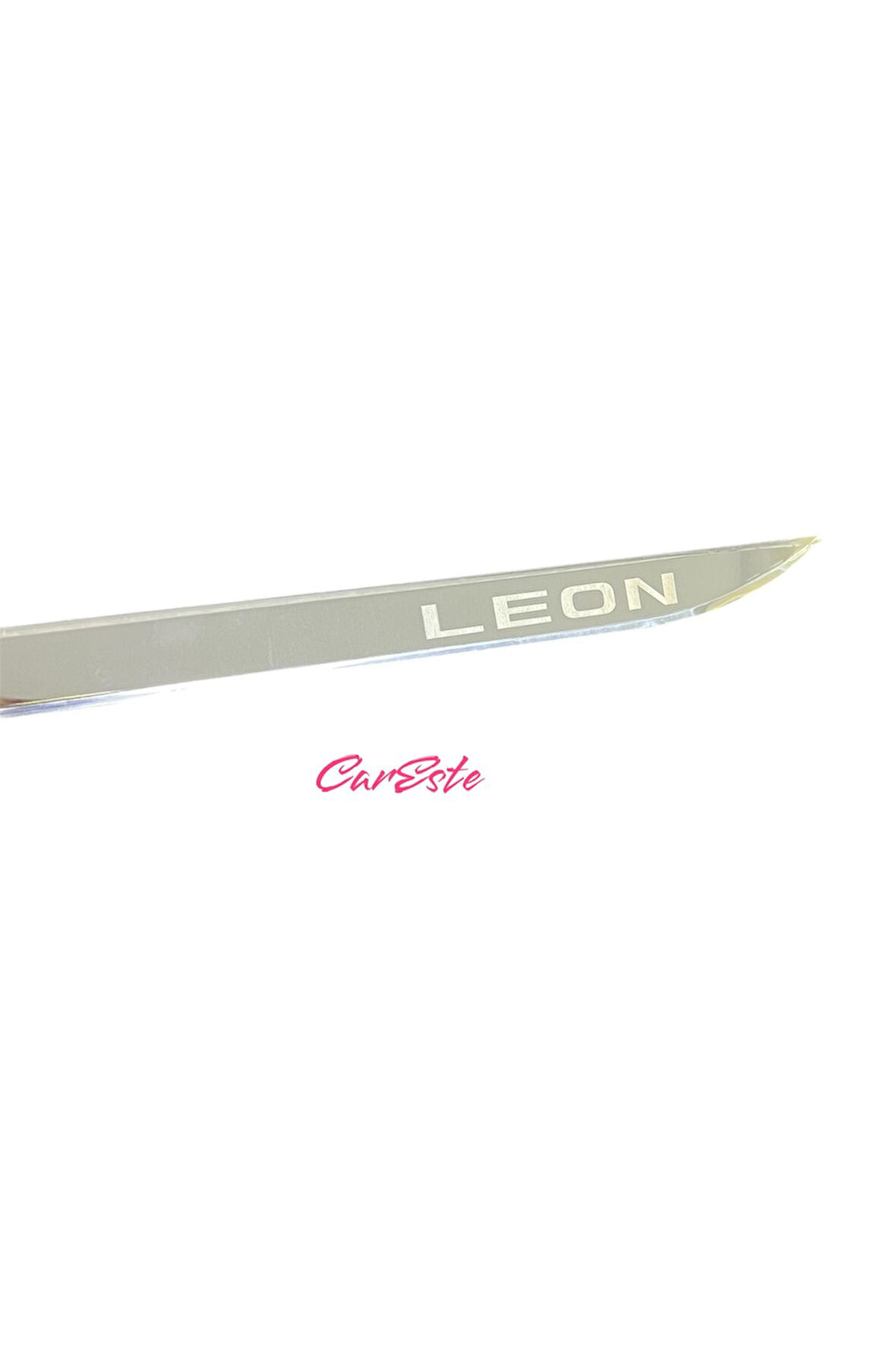 SEAT LEON 2012-2019 MODELLER ARASI LEON YAZILI  KROM BAGAJ ALT ÇITASI PASLANMAZ ÇELİK