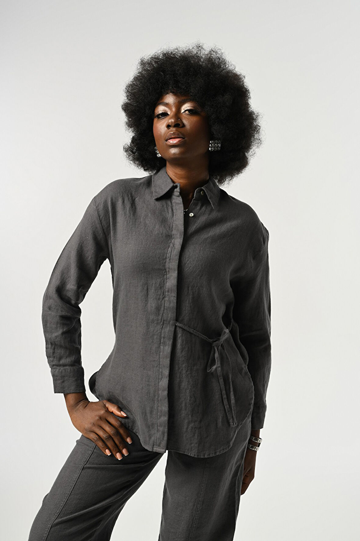 KADIN %100 KETEN ÖNÜ BAĞLAMA DETAYLI GÖMLEK