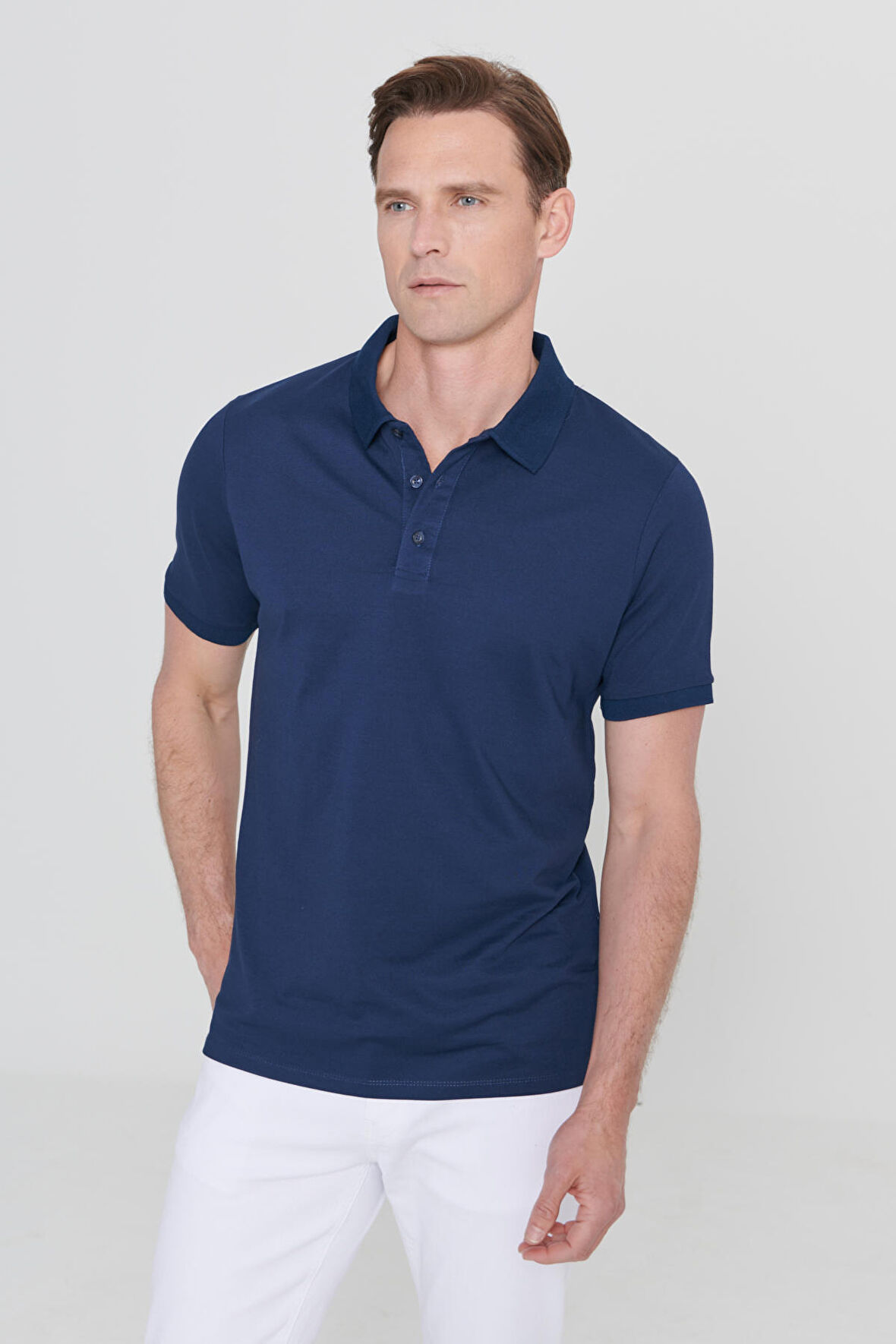 Erkek Çekmeyen Pamuklu Kumaş Slim Fit Dar Kesim Lacivert Kıvrılmaz Polo Yaka Tişört