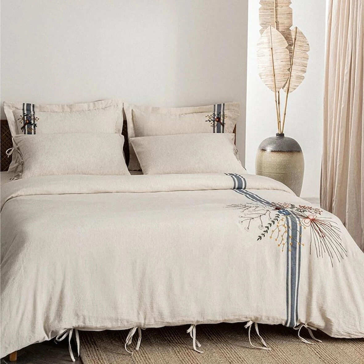 EcoCotton Charla Çift Kişilik Nevresim Takımı Organik Pamuk Kenevir Ekru-Lacivert