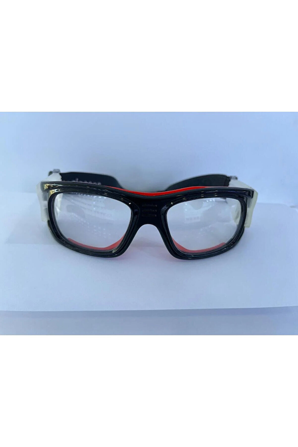 Numaralı Olabilen Sporcu Gözlüğü Mikro Fiber Temizlik Bezi ve Gözlük Temizleme Spreyi Hediyesiyle