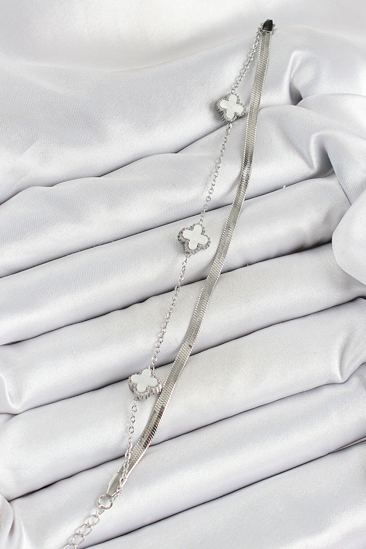 316L Çelik Gümüş Renk Beyaz Yoncalı 2'li Kadın Bileklik