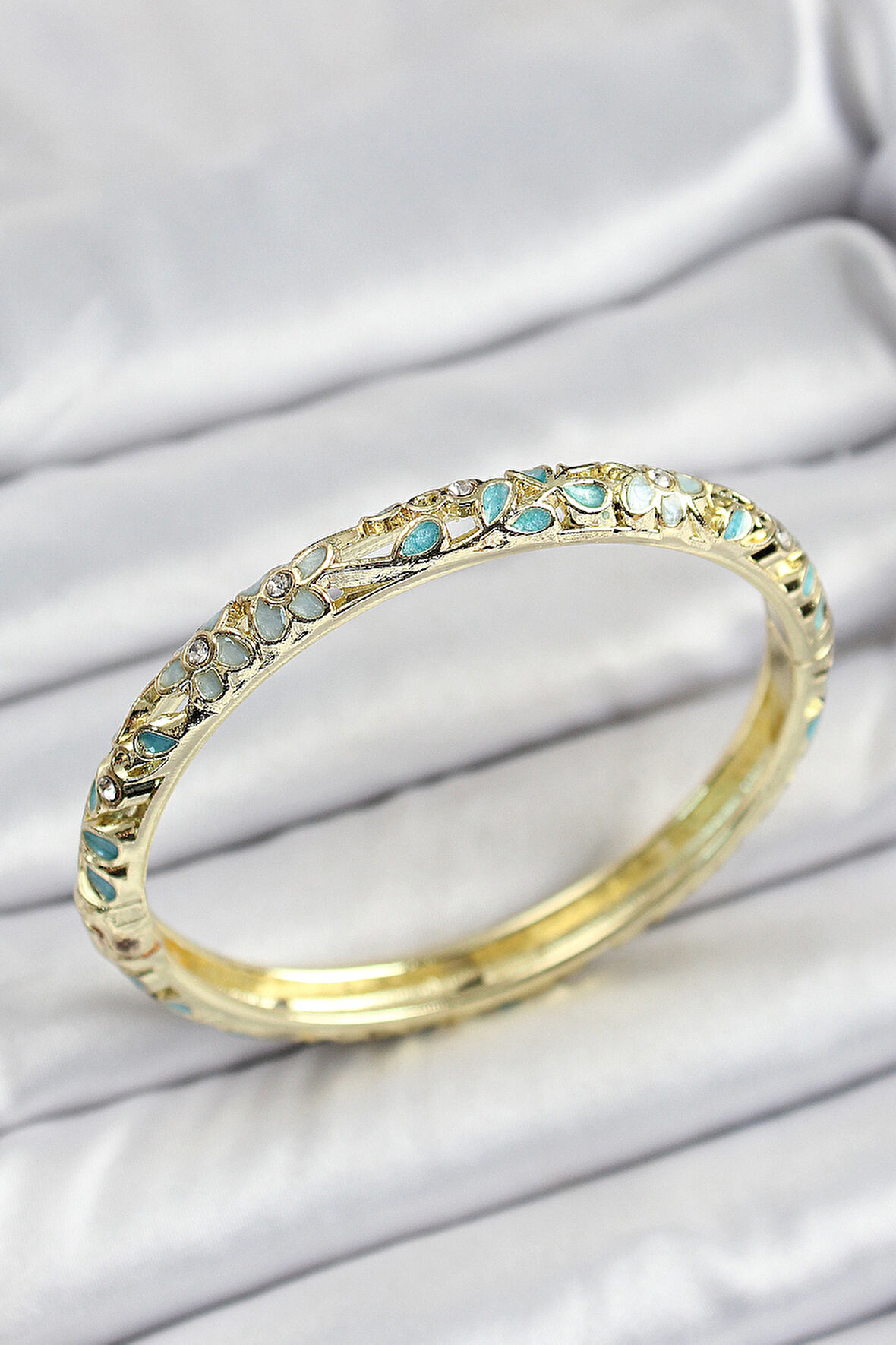 Mineli Pirinç Su Yeşili Çiçek Desen Motifli Kadın Kelepçe