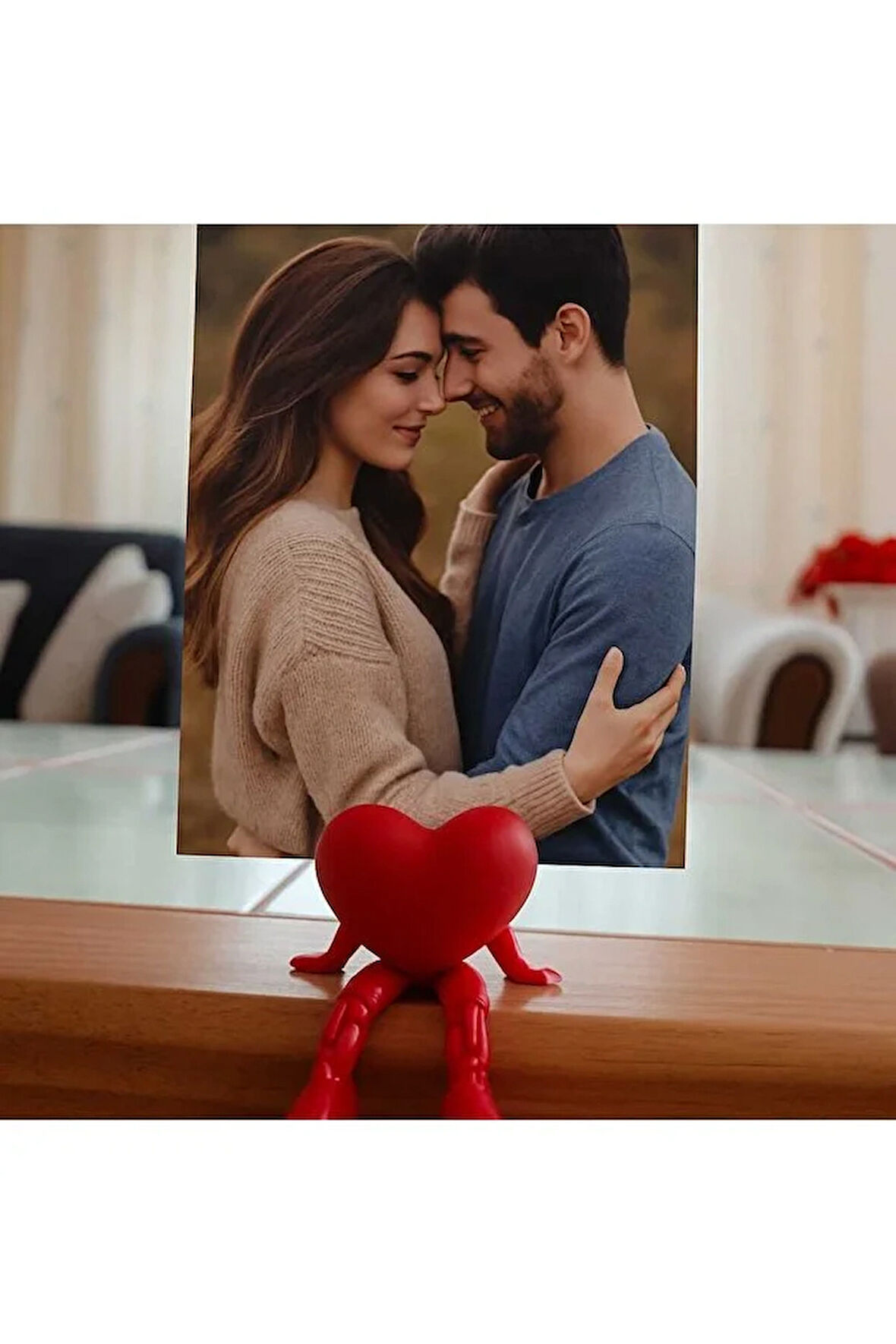 Fotoğraf Tutucu Sevimli Oturan Kalp Figürü