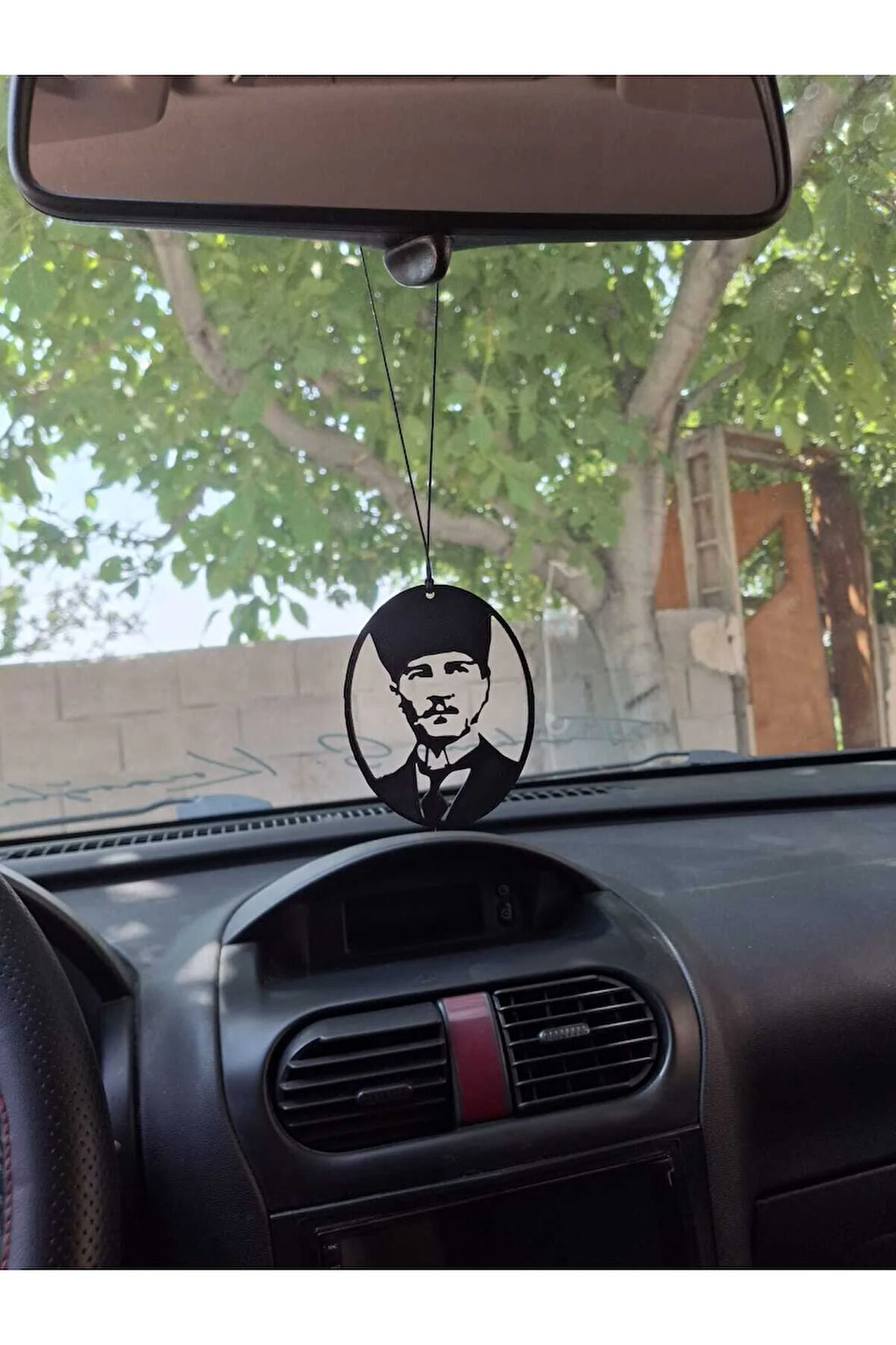 Atatürk Siluetli Araç İçi Ayna Süsü