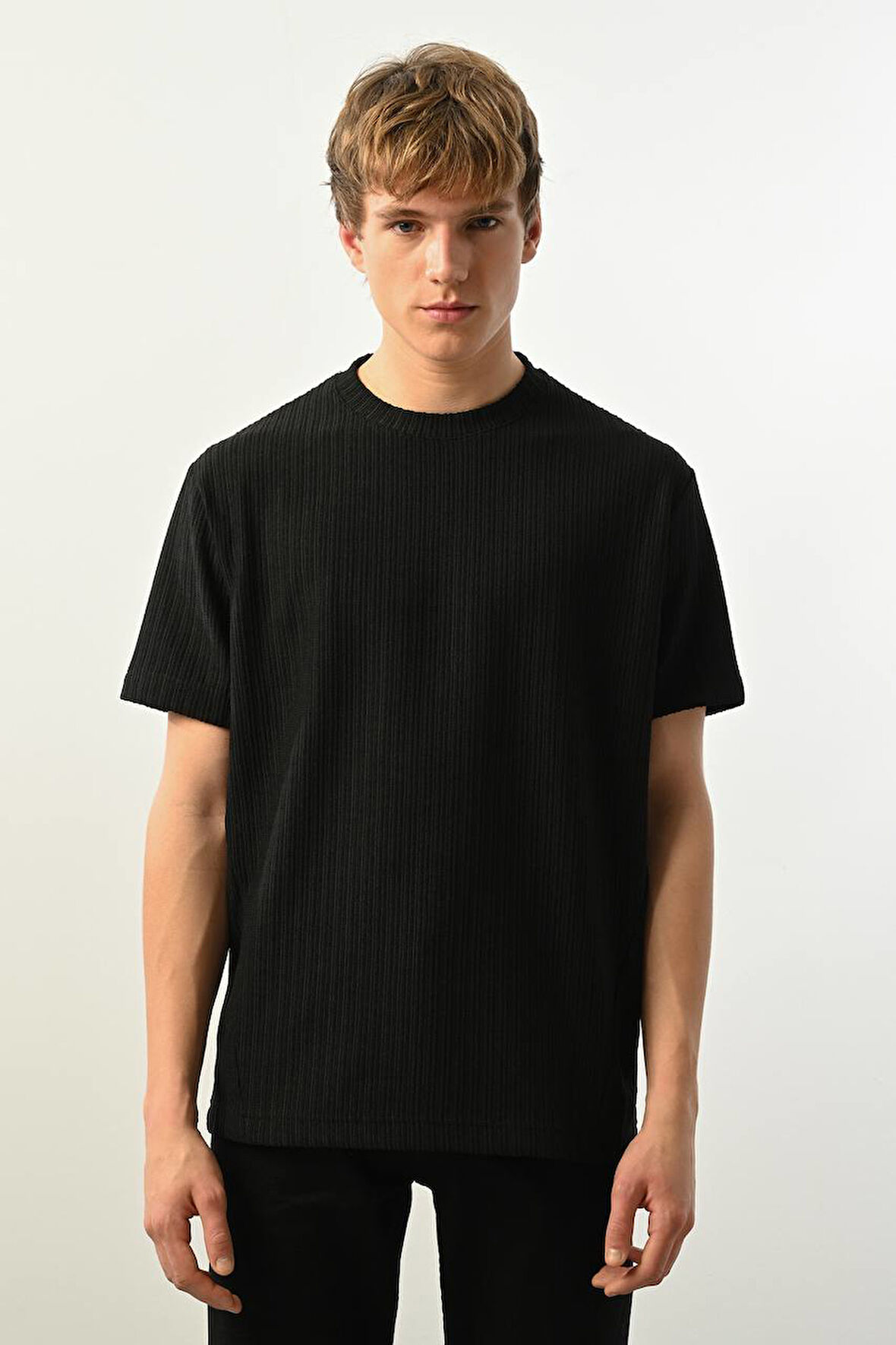Bisiklet Yaka Dokulu Erkek T-Shirt