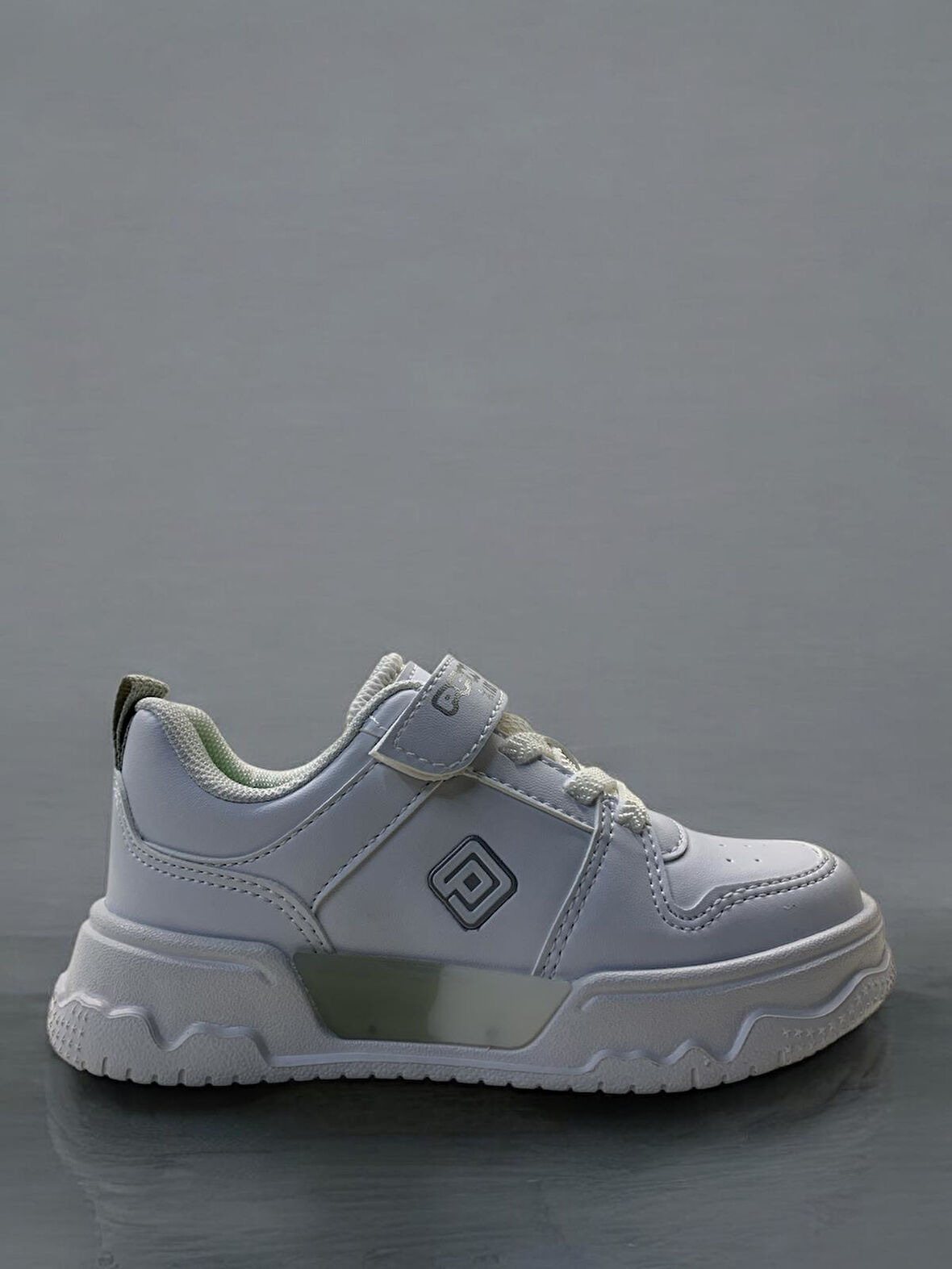 1603 Hafif Çocuk Okul Öncesi Işıklı Sneaker