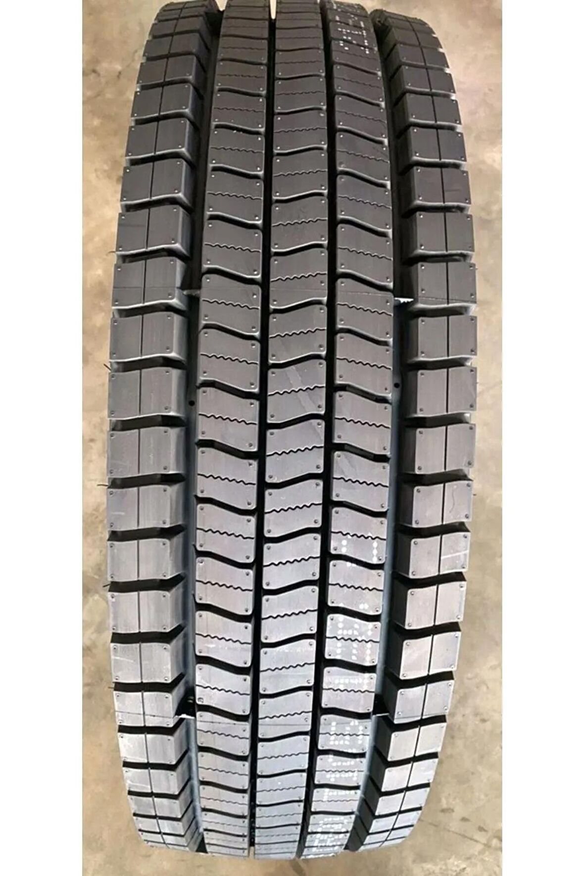 265/70 R19.5 143/141j 16pr Edr50 Çeker M+s Lastik