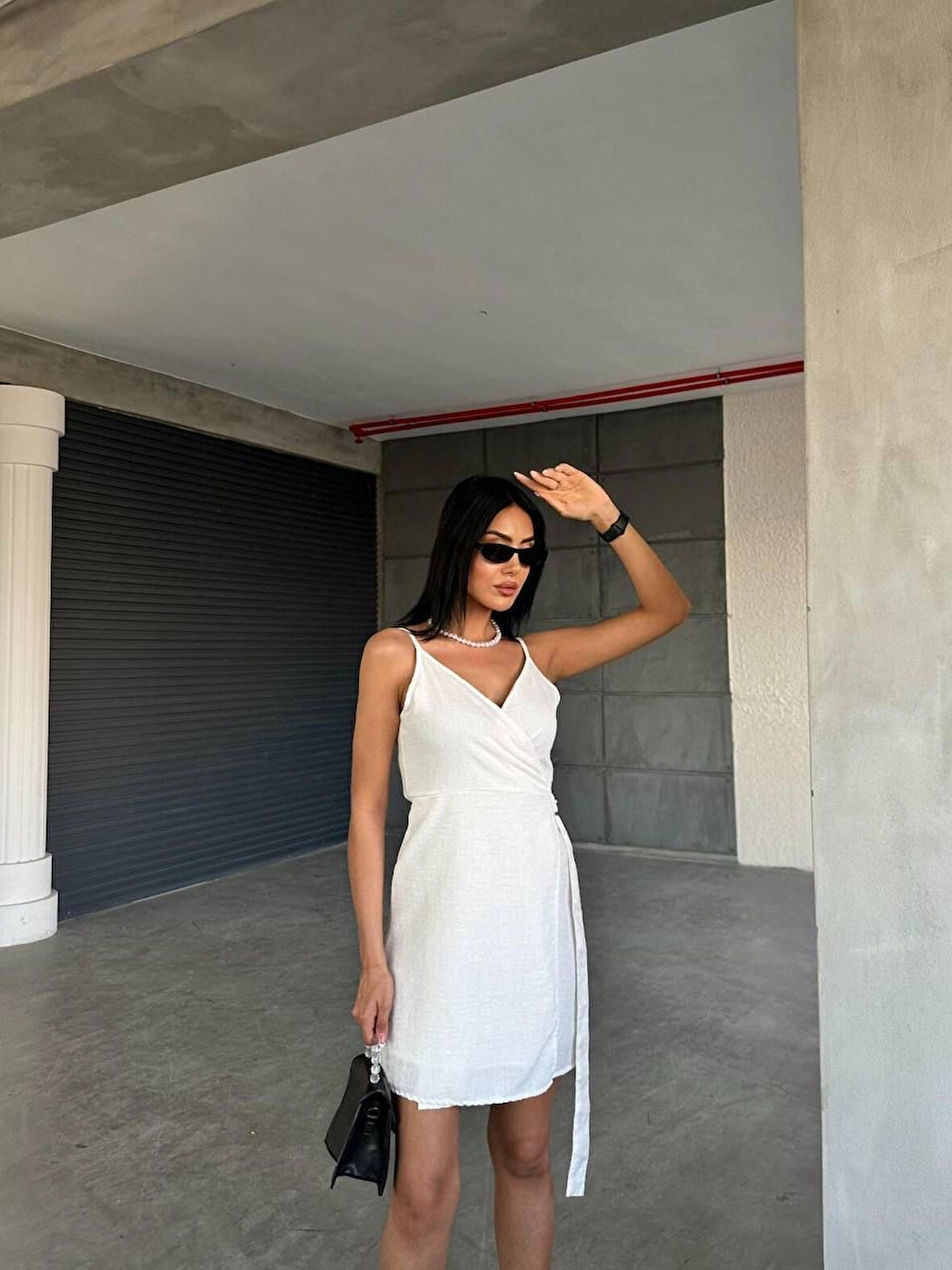DETAYLI ELBİSE