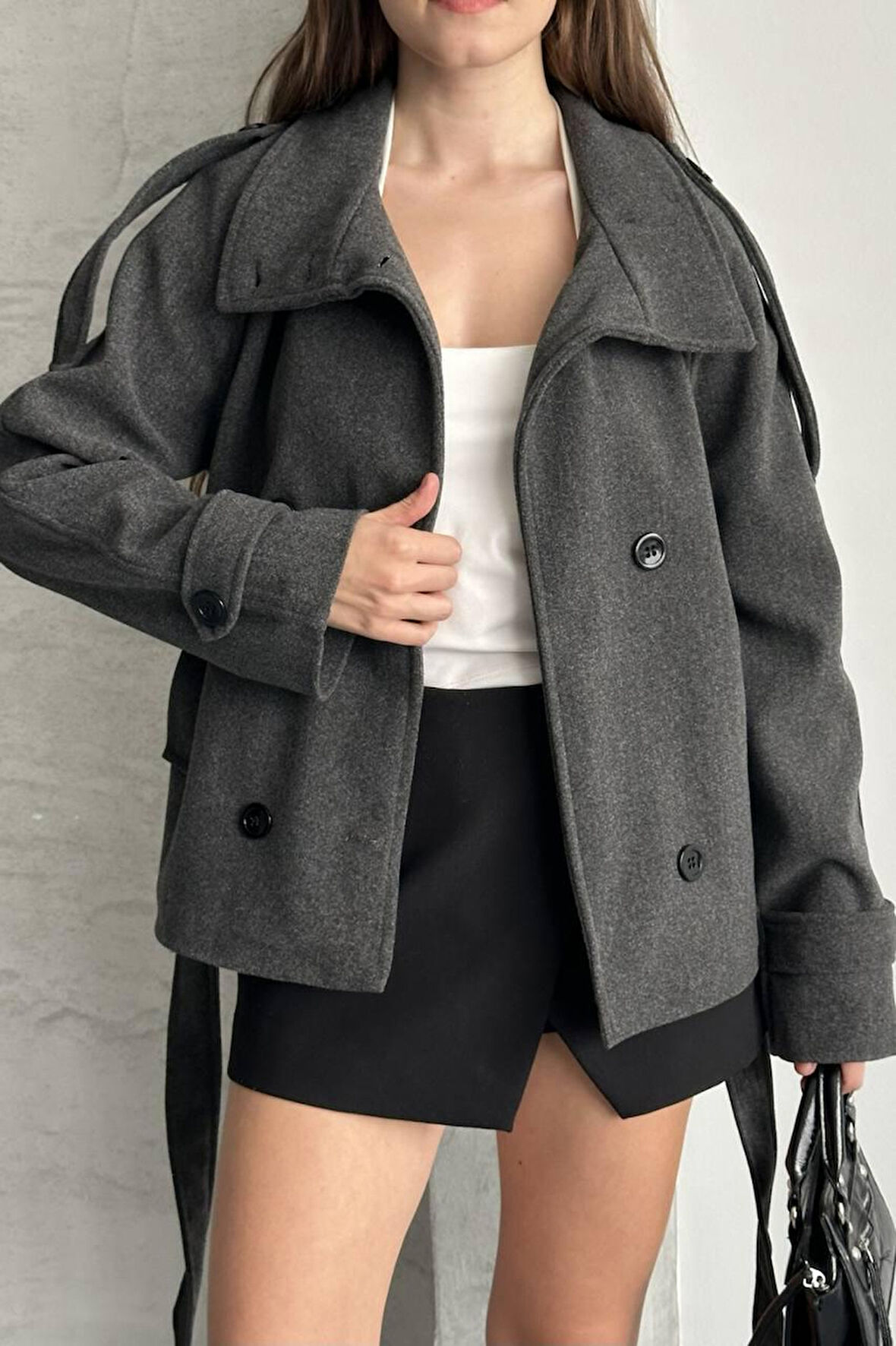 DÜĞMELİ KUŞAKLI KAŞE KISA KABAN