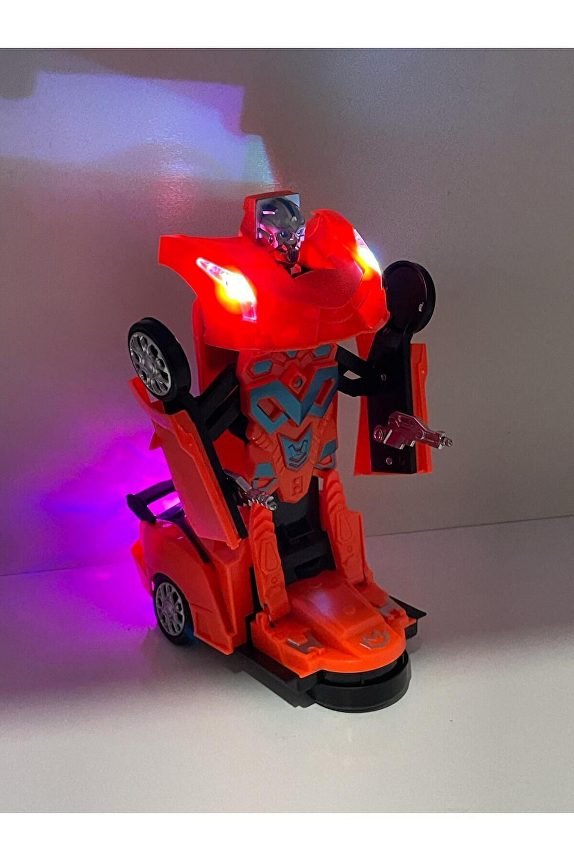 Transformers Arabası Turuncu Işıklı Sesli Kendinden Robota Dönüşebilen Çarp Dön Araba 25 cm