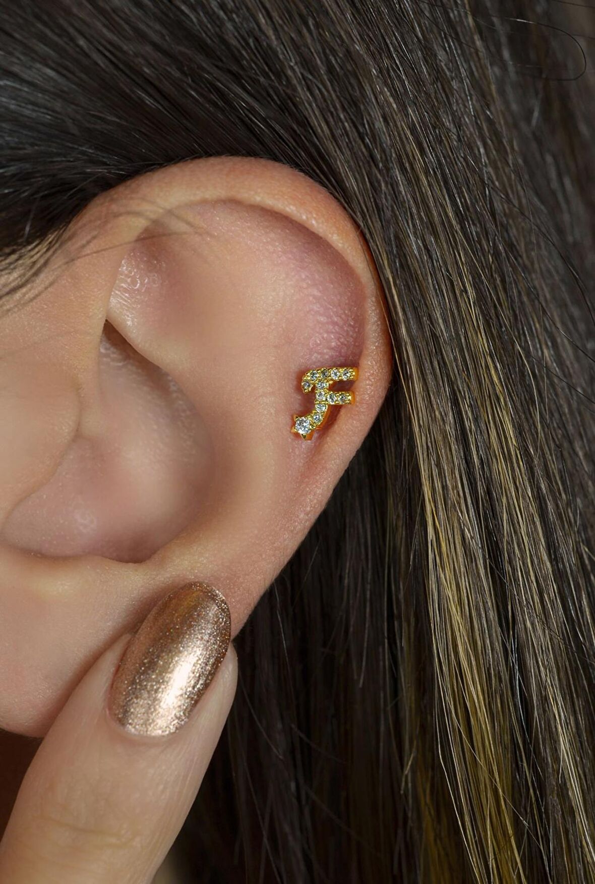 F Harfi Piercing Helix Kıkırdak Lob Tragus