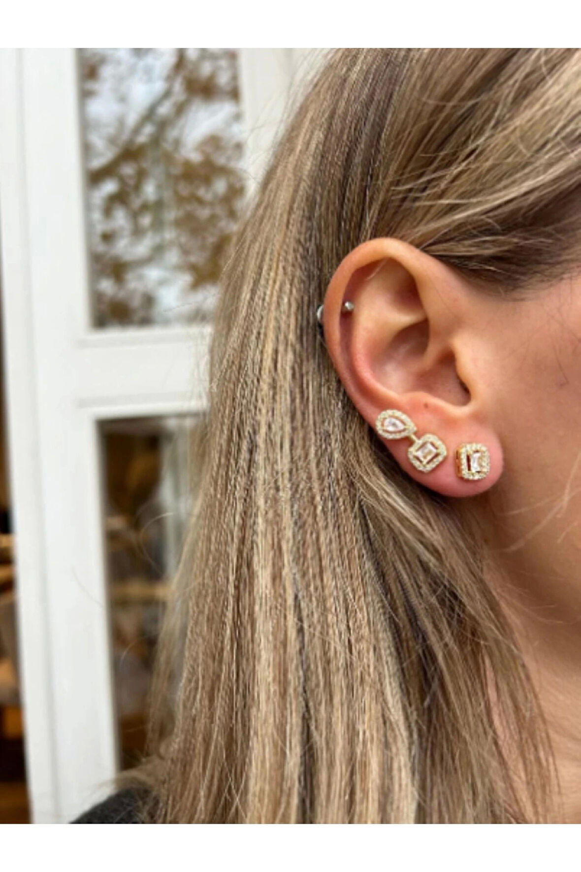 Çelik Taşlı Damla Küpe