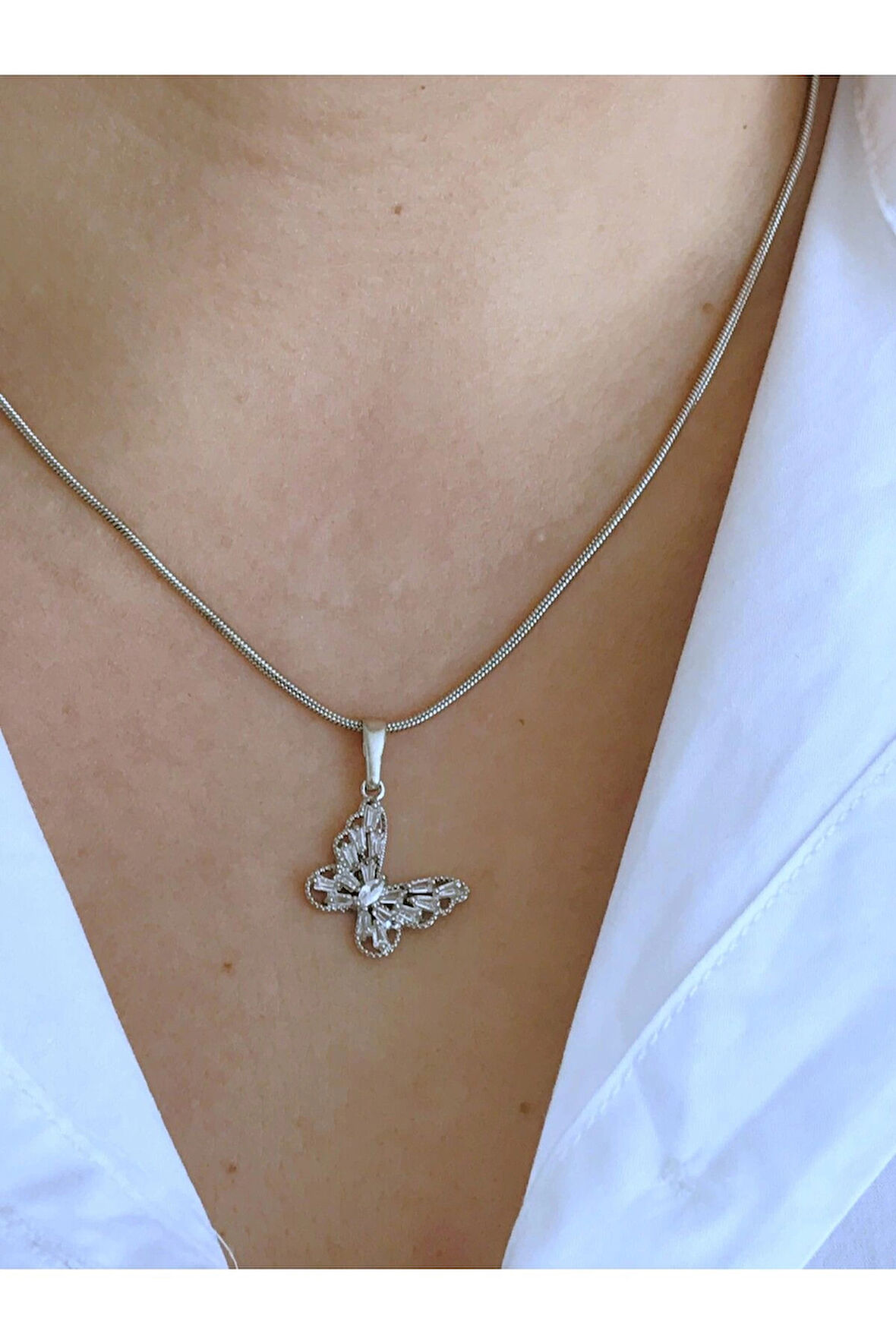Çelik Zirkon Kelebek Kolye
