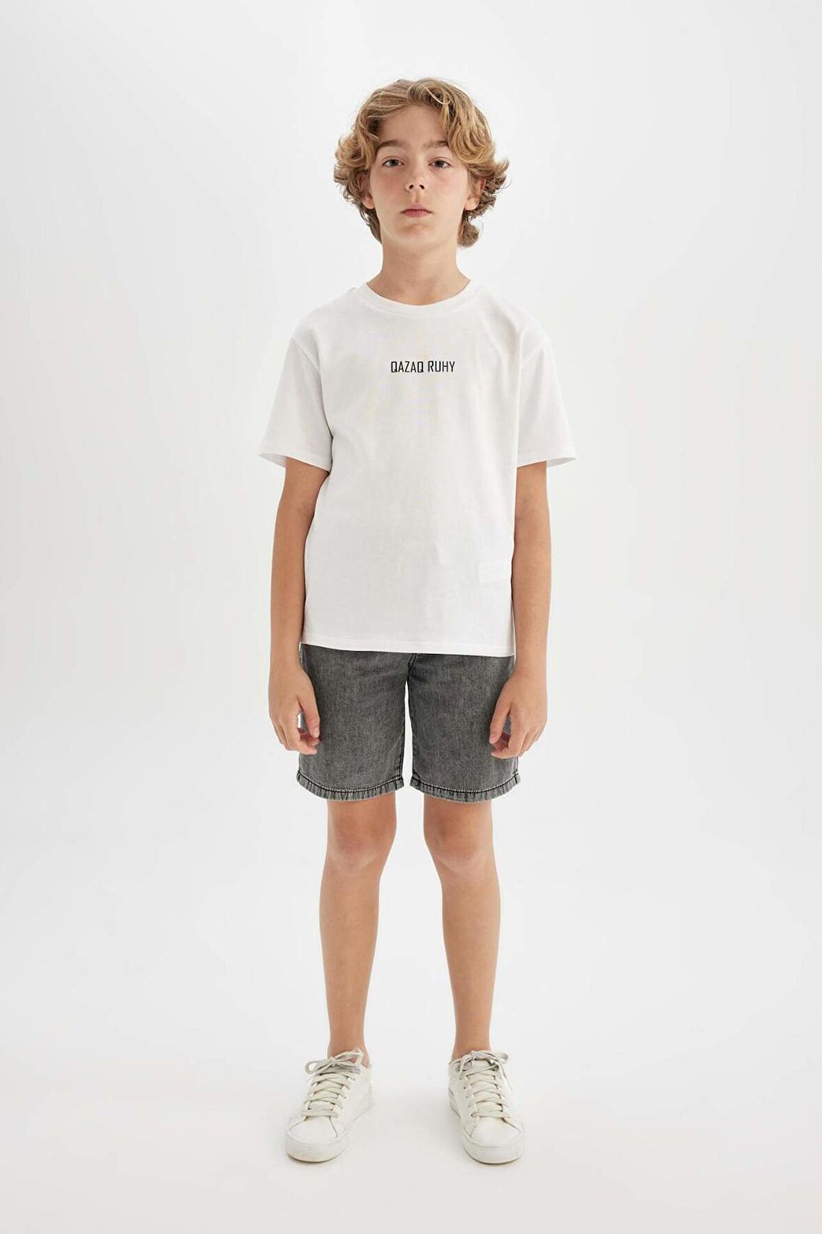 DeFacto Erkek Çocuk Basic Düz Jean Şort B5763A824SMNM55
