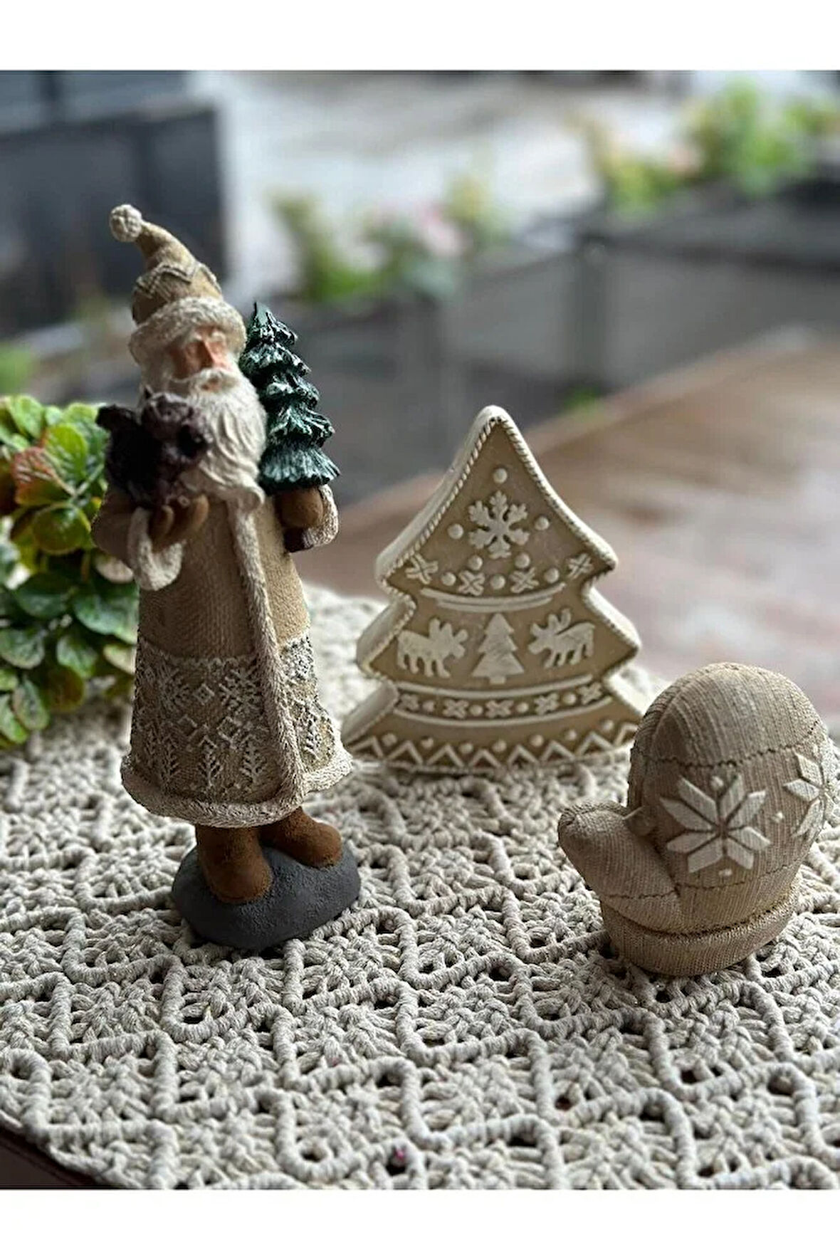 3'lü Set Yeni Yıl Dekoratif Biblo, Noel Baba, St. Claus, Çam Ağacı, Eldiven, Hediye Alternatifleri