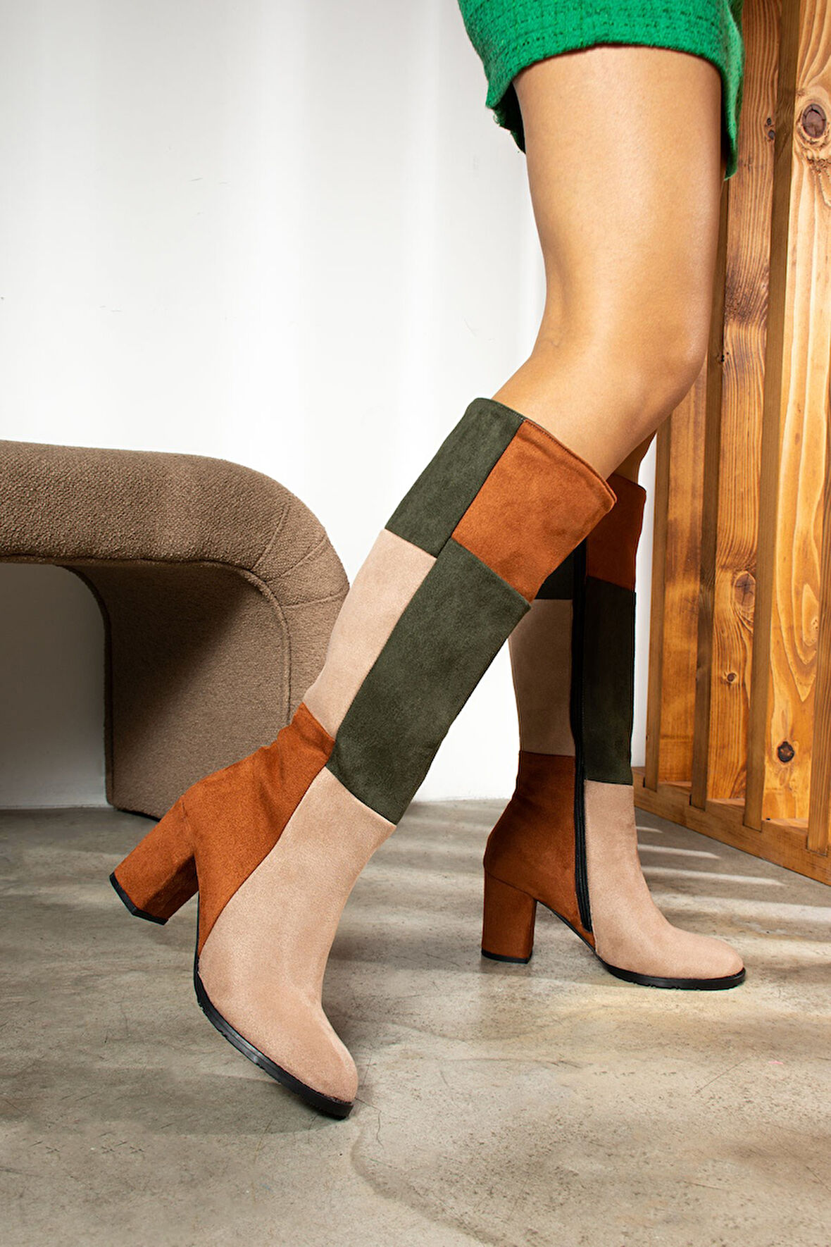 Günlük Kadın Dizaltı Çizme Süet Kalın Yüksek Kalın Topuklu Tırtıklı Taban Fermuarlı Rahat 700