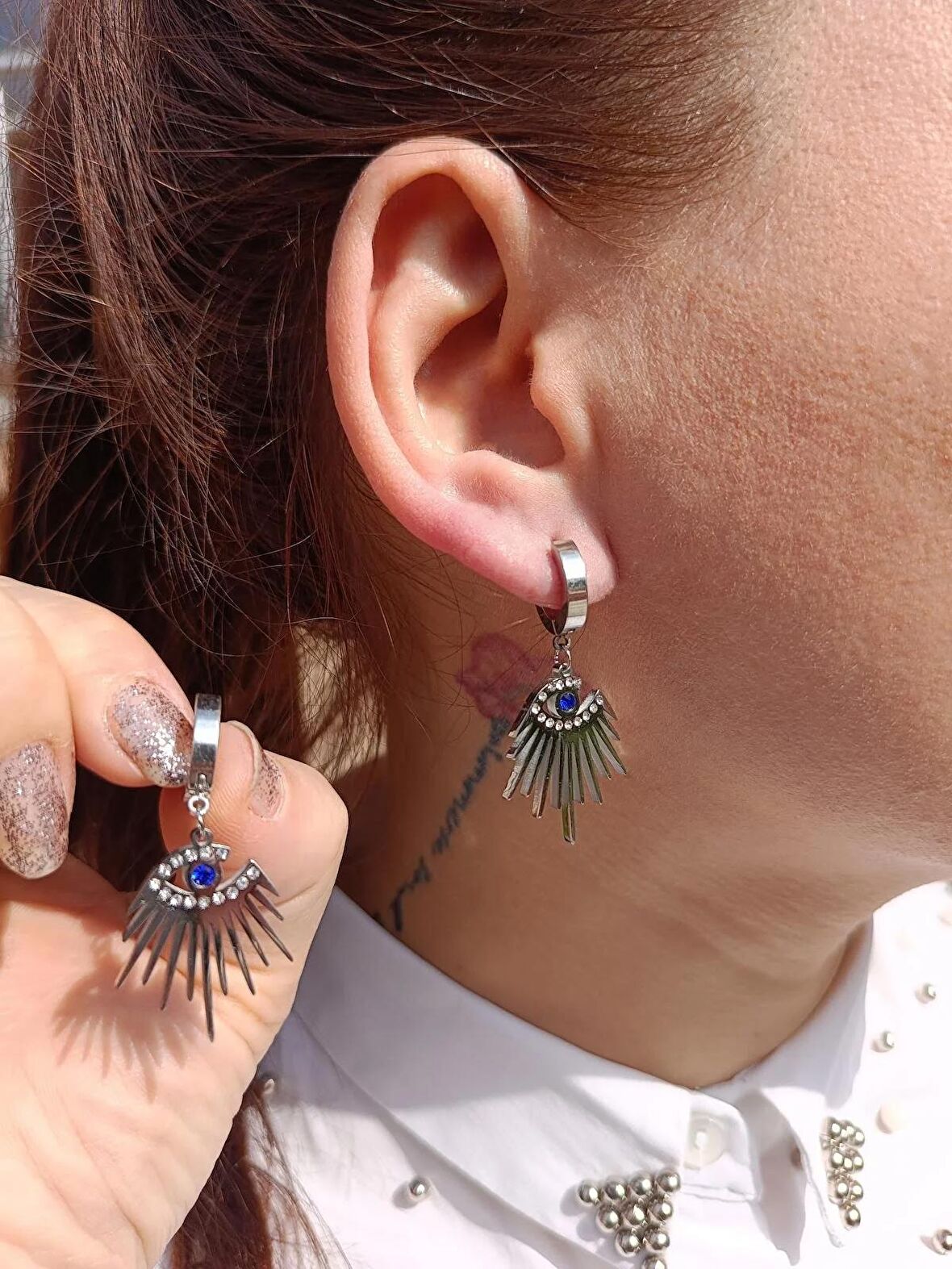 Luna Jewelry Kadın Gümüş Renk Güneşin Gözü Model Zirkon Taşlı 316 L Çelik Küpe