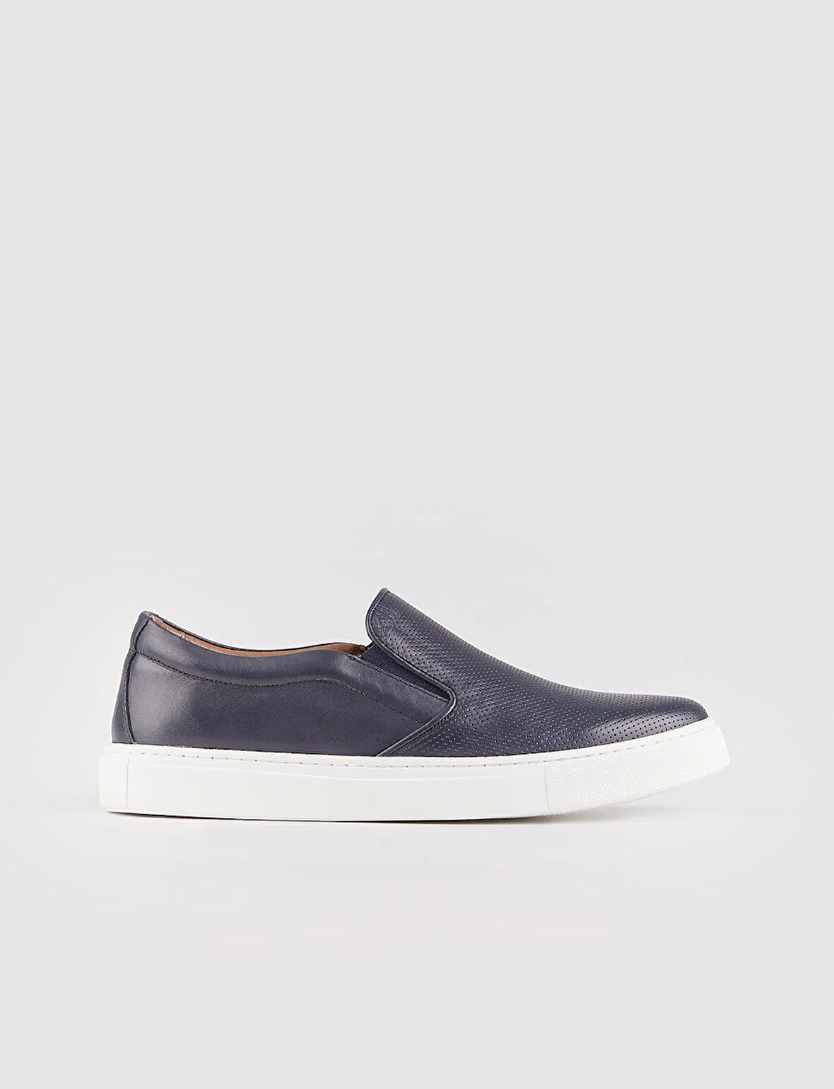 Beyaz Tabanlı Hakiki Deri Lacivert Erkek Spor Ayakkabı