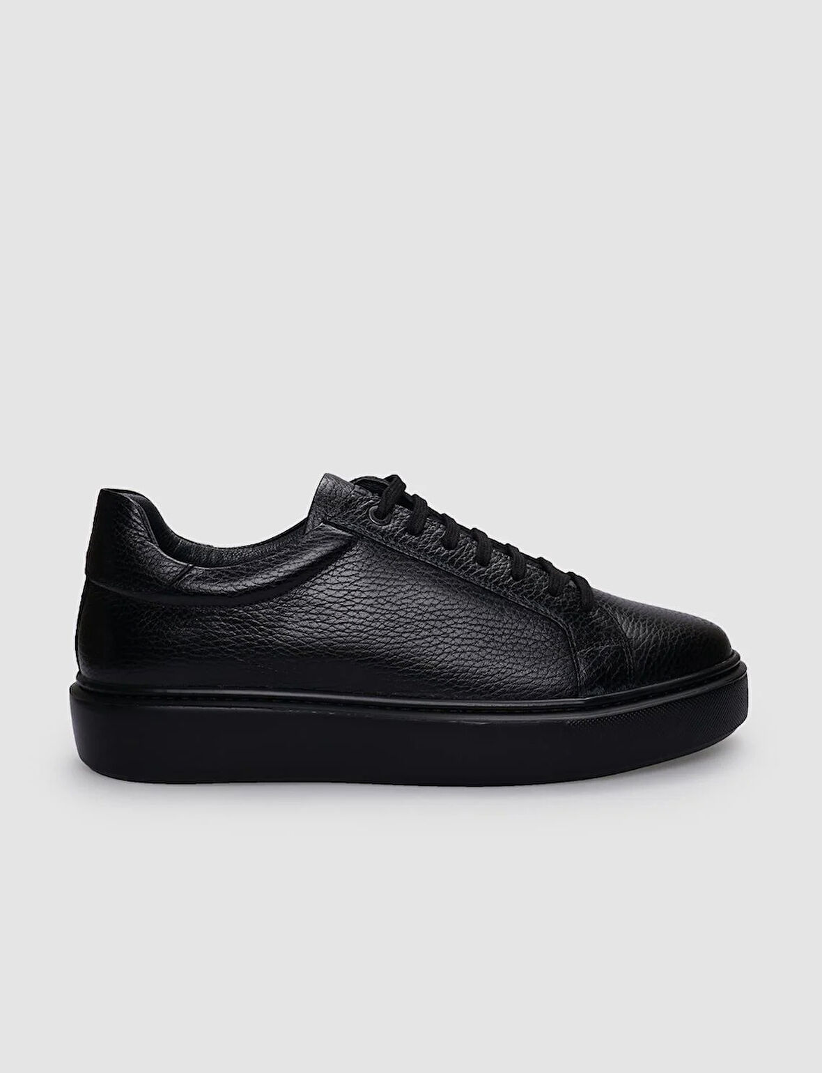 %100 Hakiki Deri Siyah Bağcıklı Erkek Spor Ayakkabı